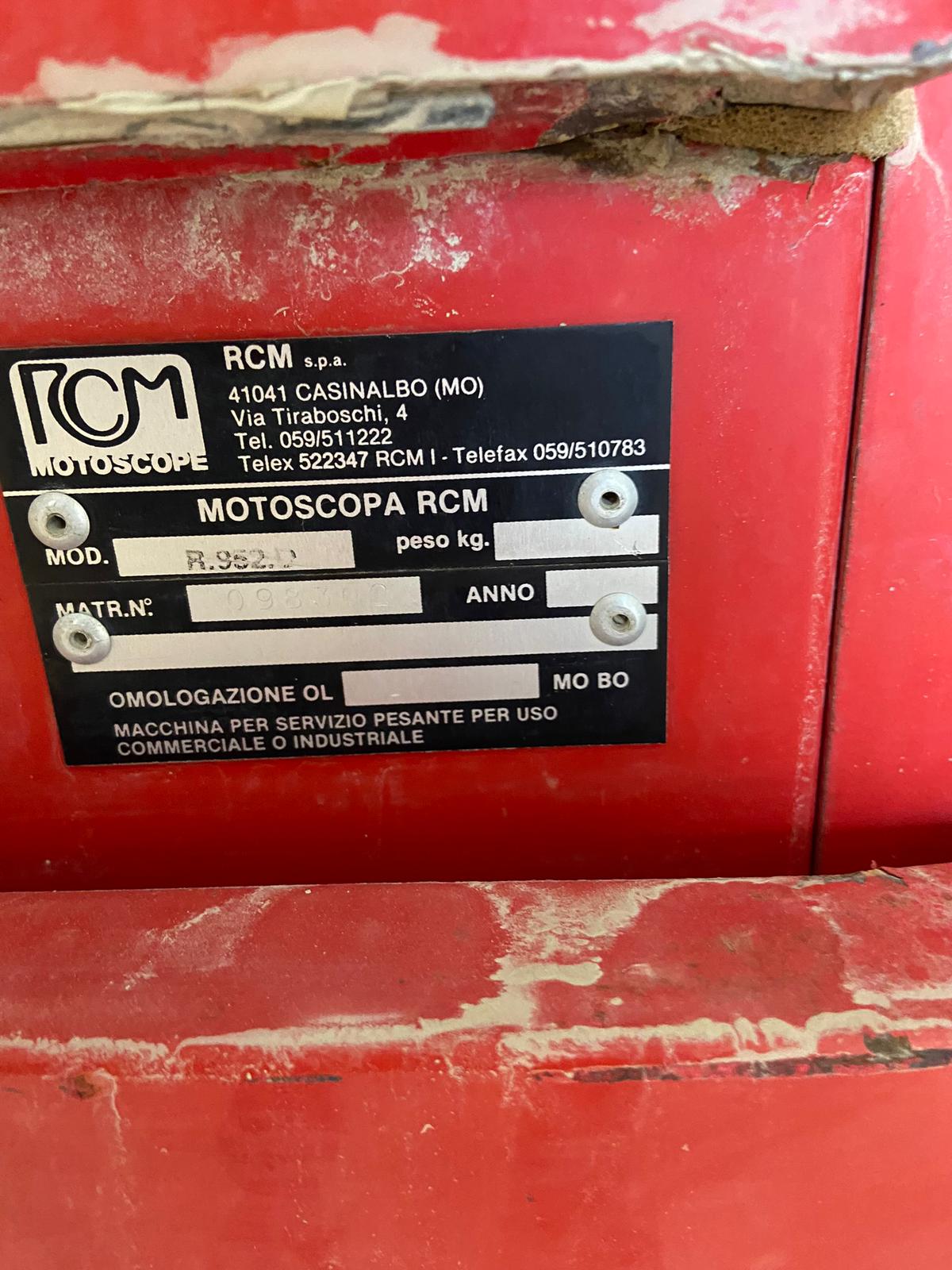 RCM R952