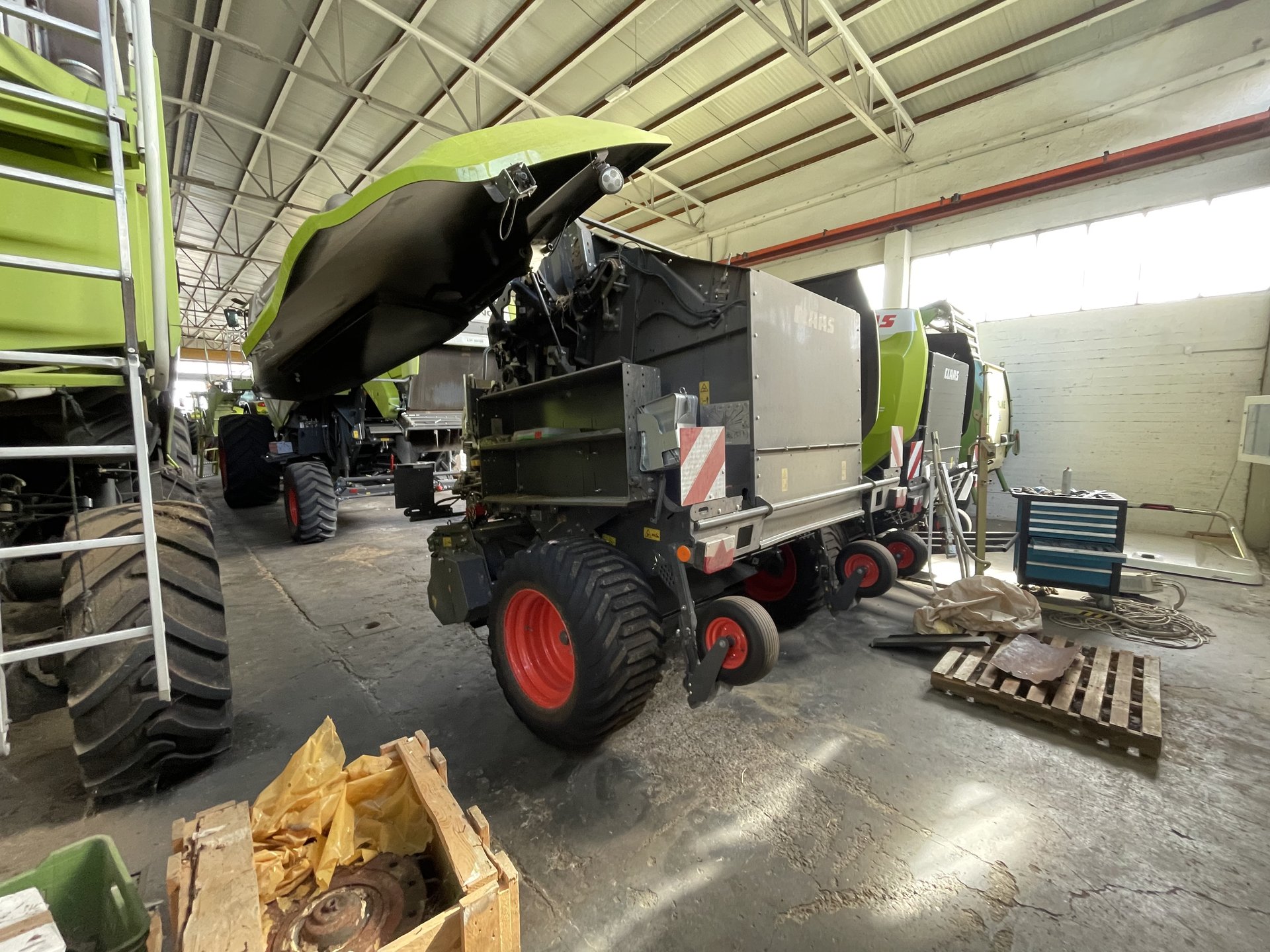CLAAS VARIANT 560 RC