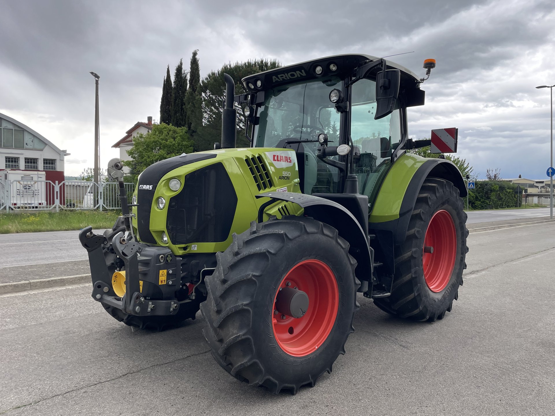 CLAAS ARION 550