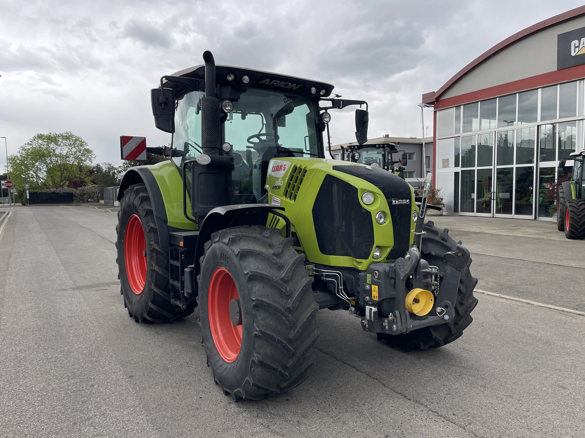 CLAAS ARION 550