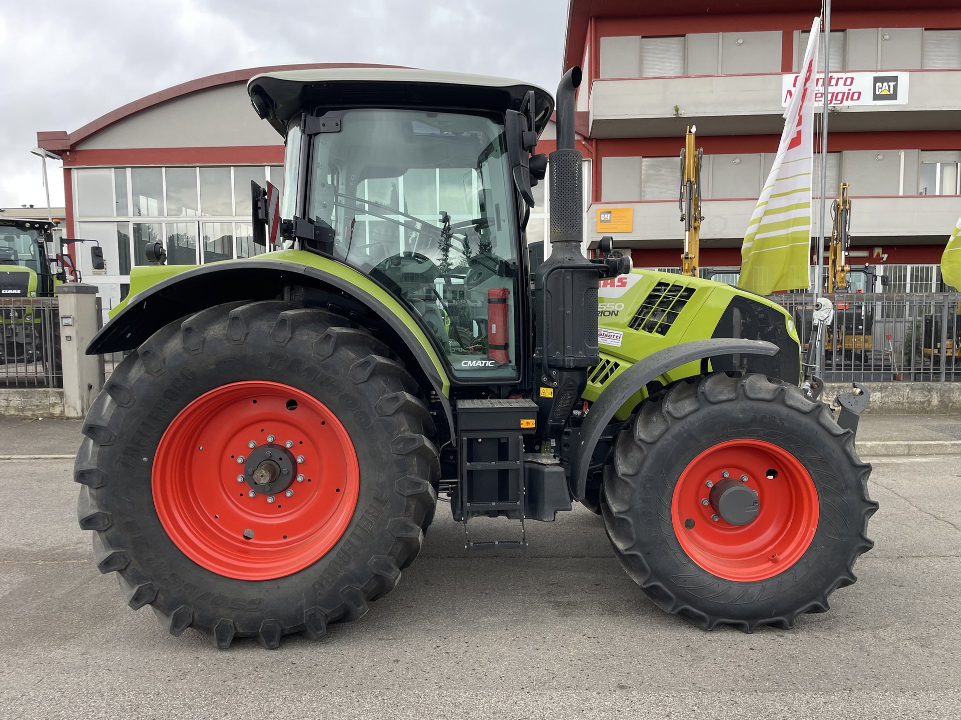 CLAAS ARION 550