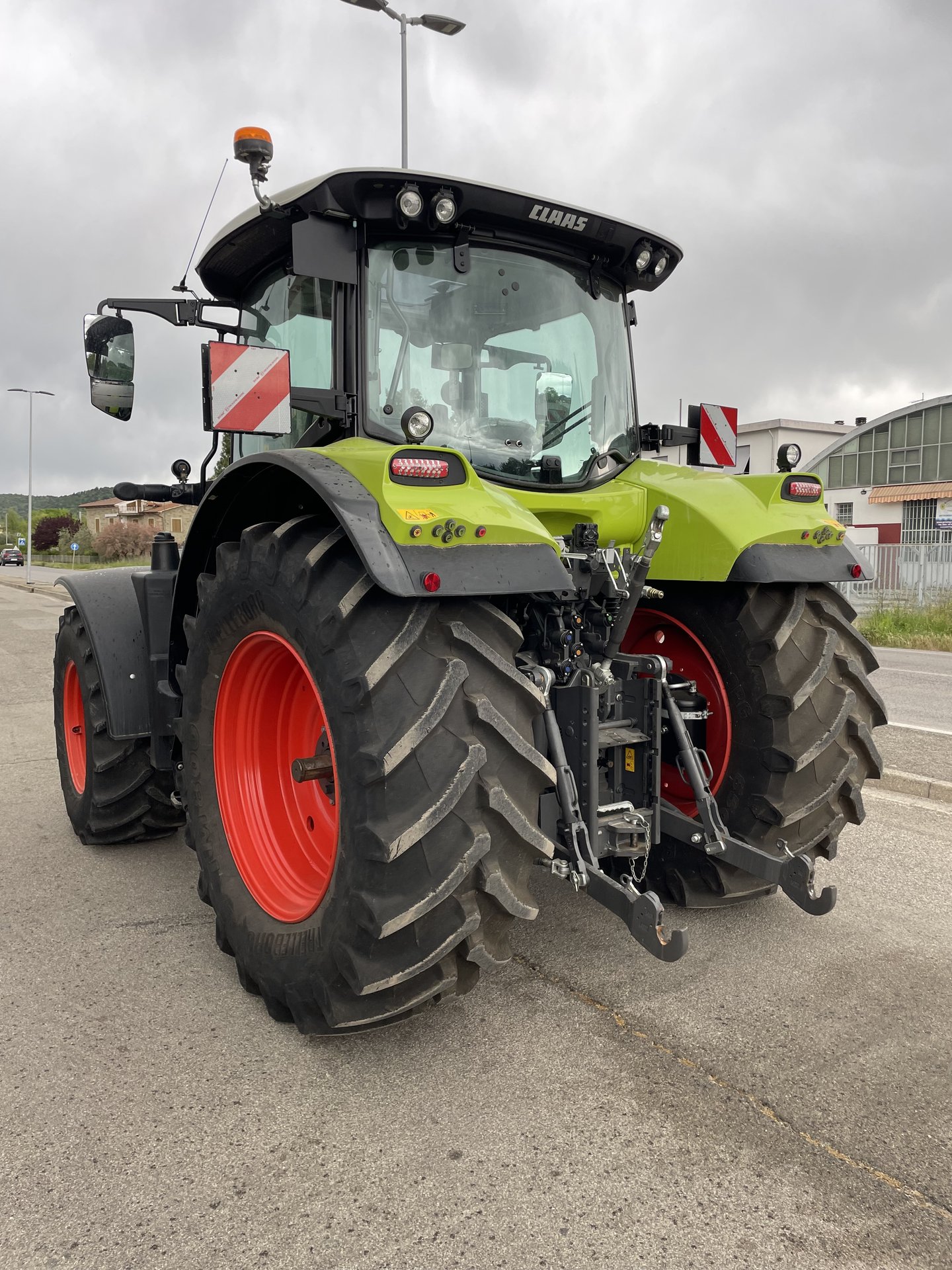 CLAAS ARION 550
