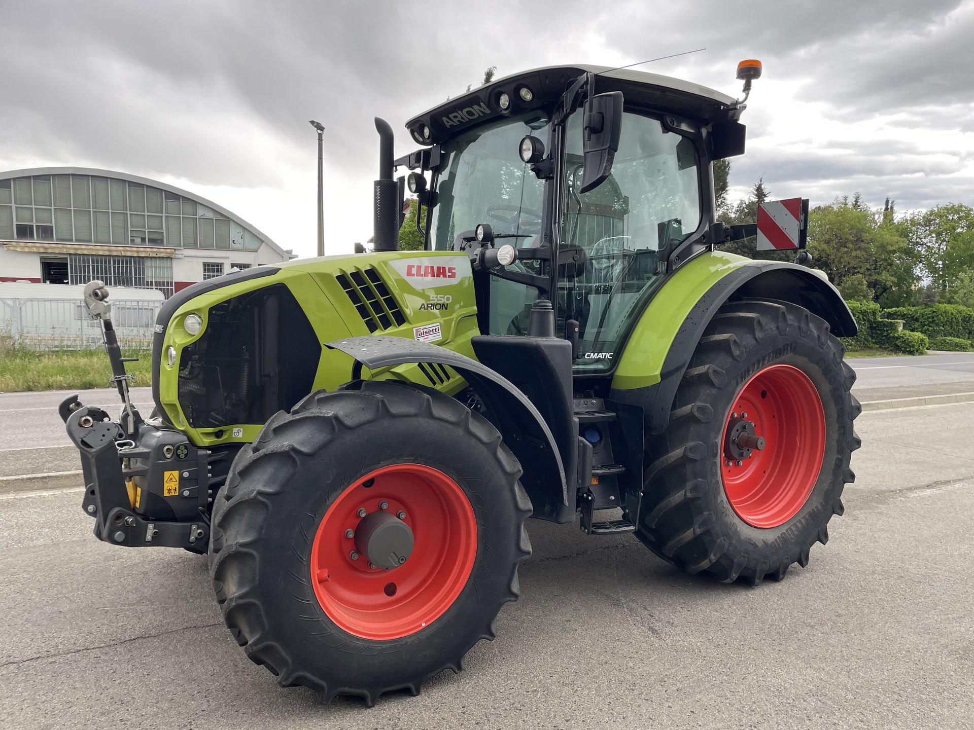 CLAAS ARION 550