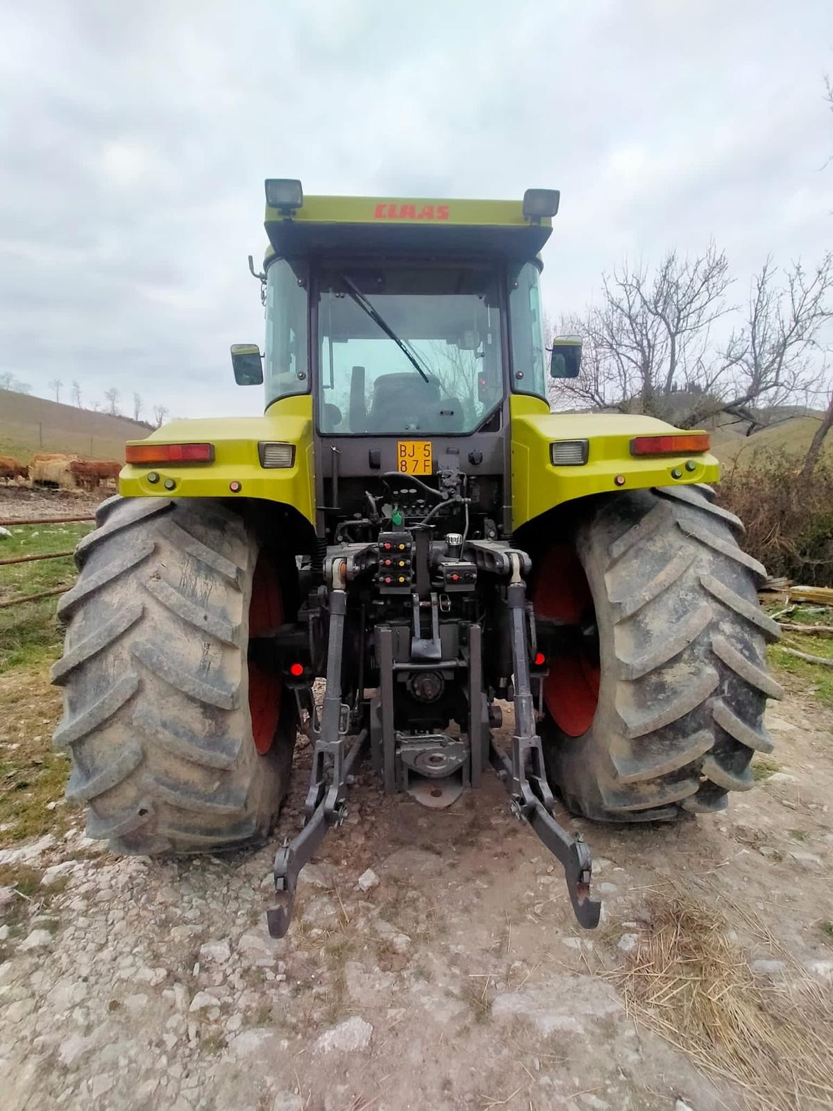 CLAAS ARES 826