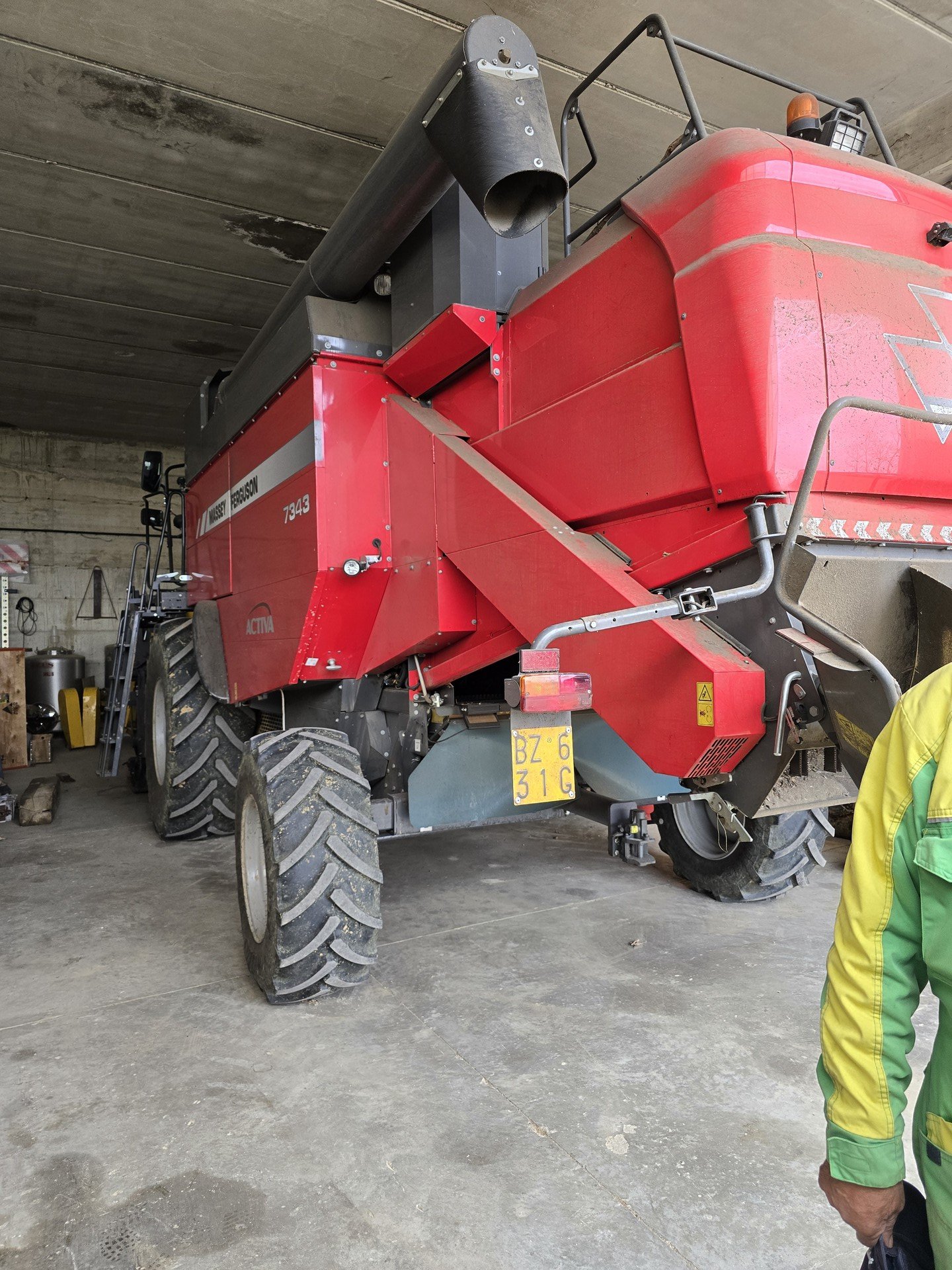 MASSEY FERGUSON 7343