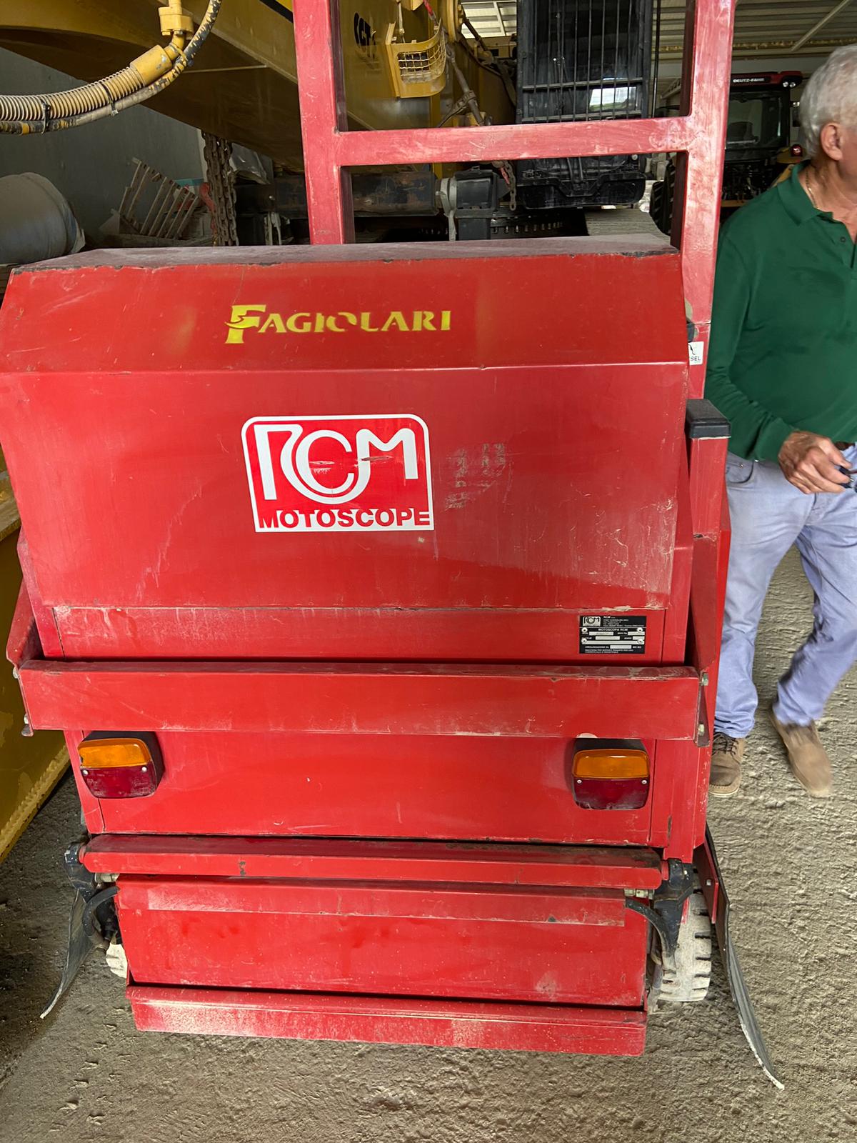 RCM R952