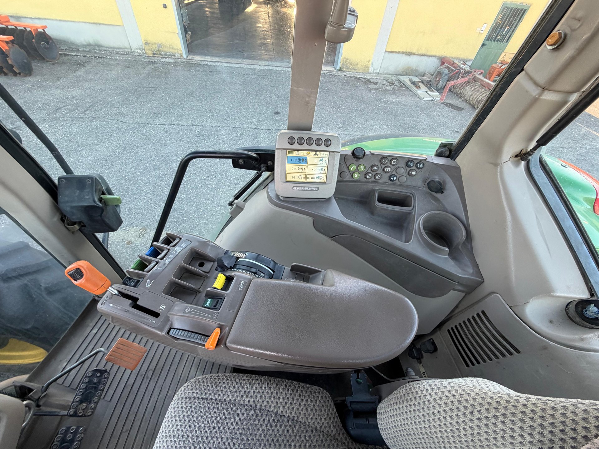 JOHN DEERE 6430