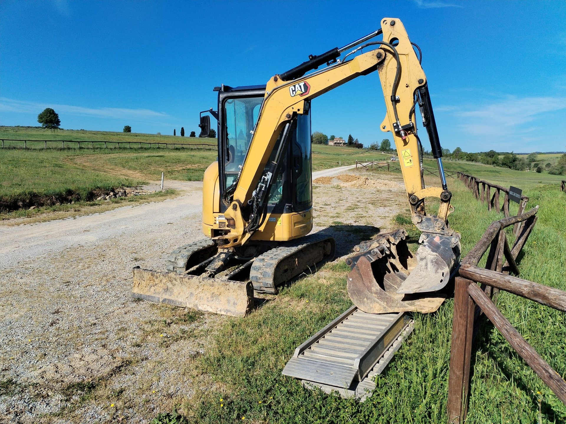CATERPILLAR 303 E CR