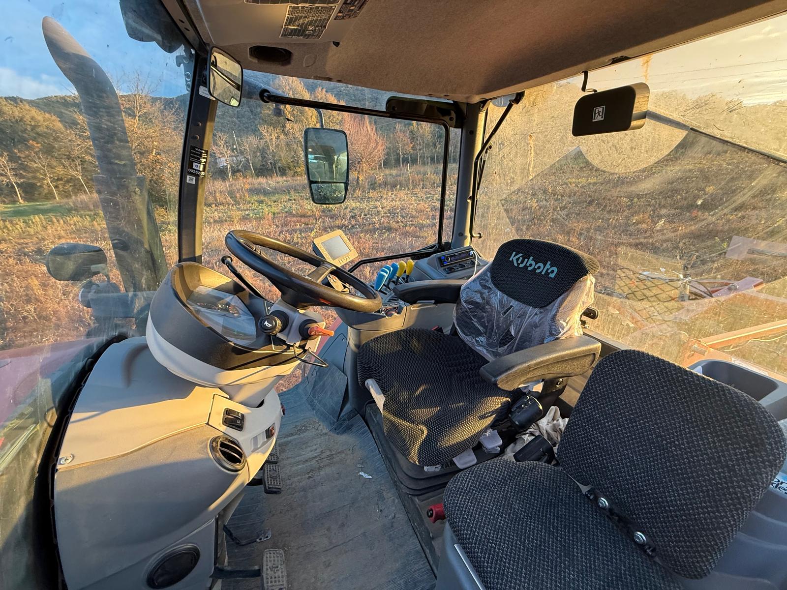 KUBOTA M7152
