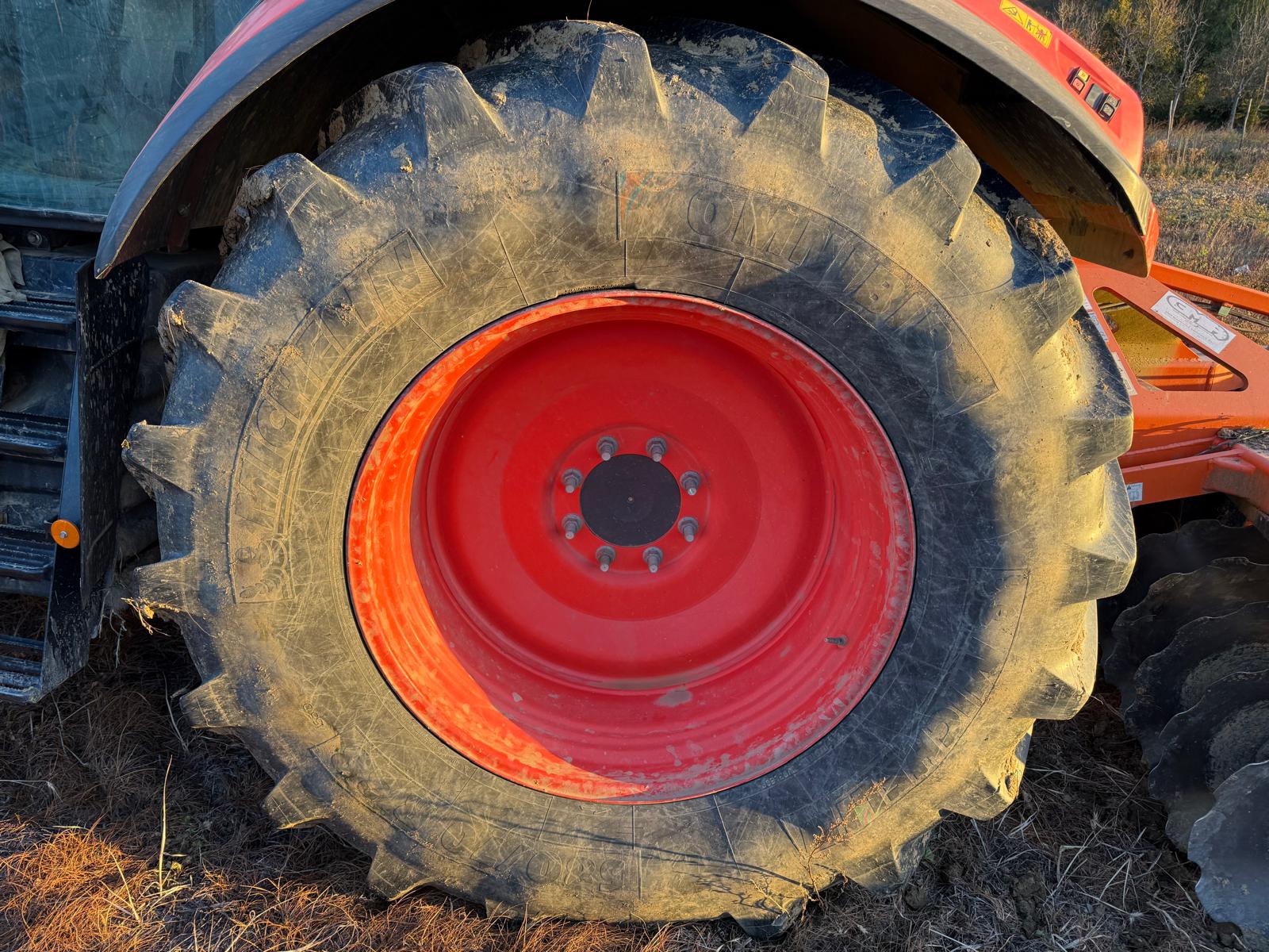 KUBOTA M7152