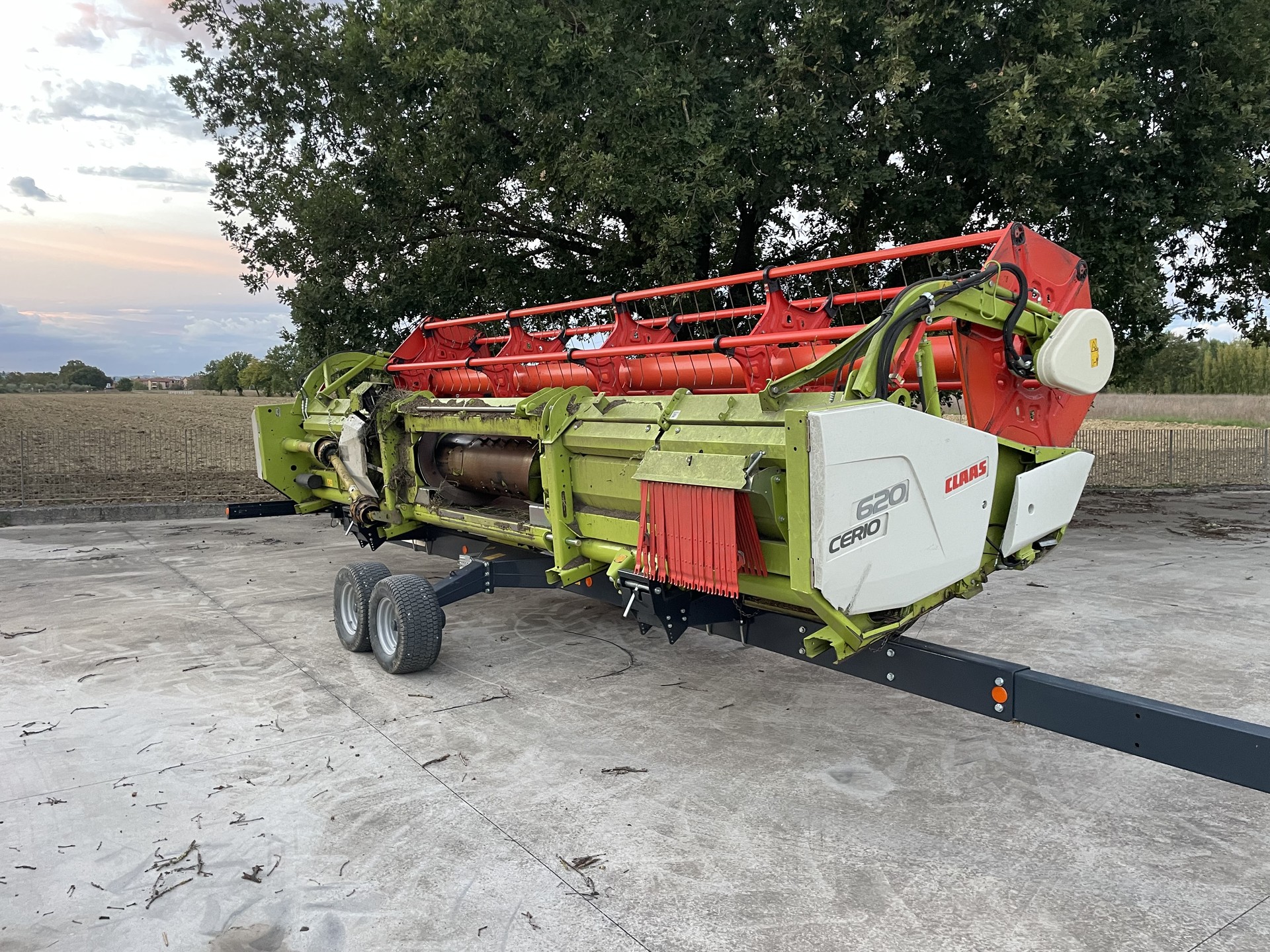 CLAAS TUCANO 430 (2)