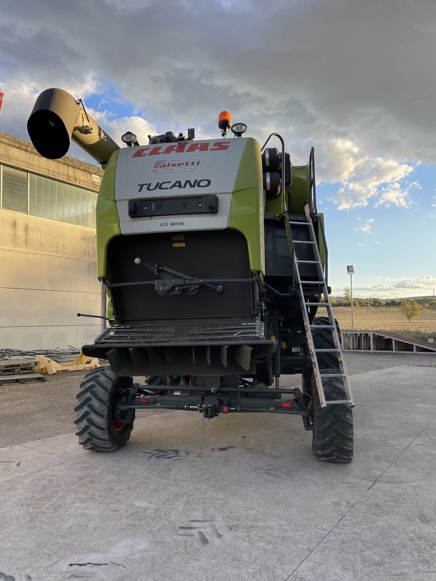 CLAAS TUCANO 430 (2)