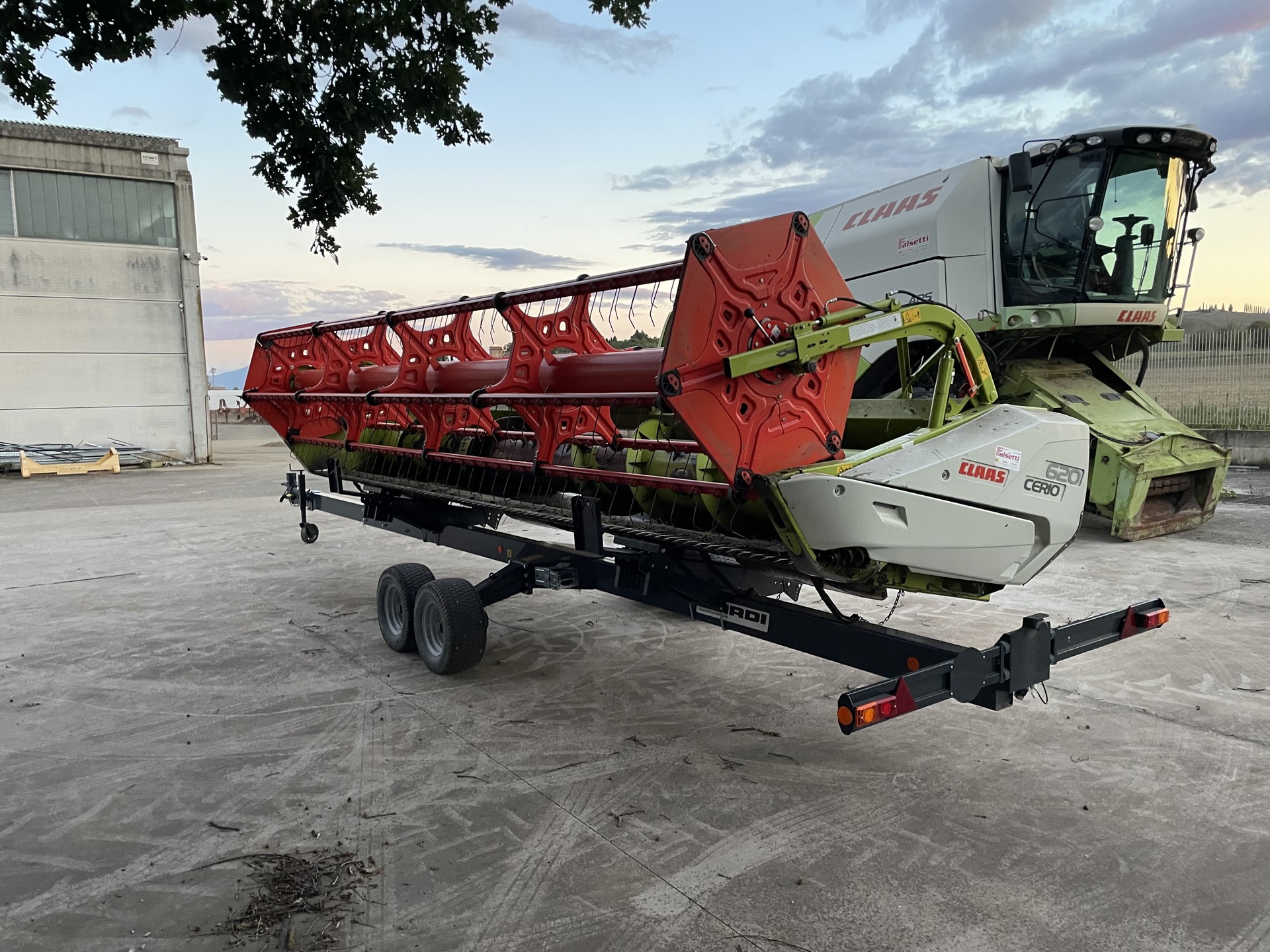 CLAAS TUCANO 430 (2)
