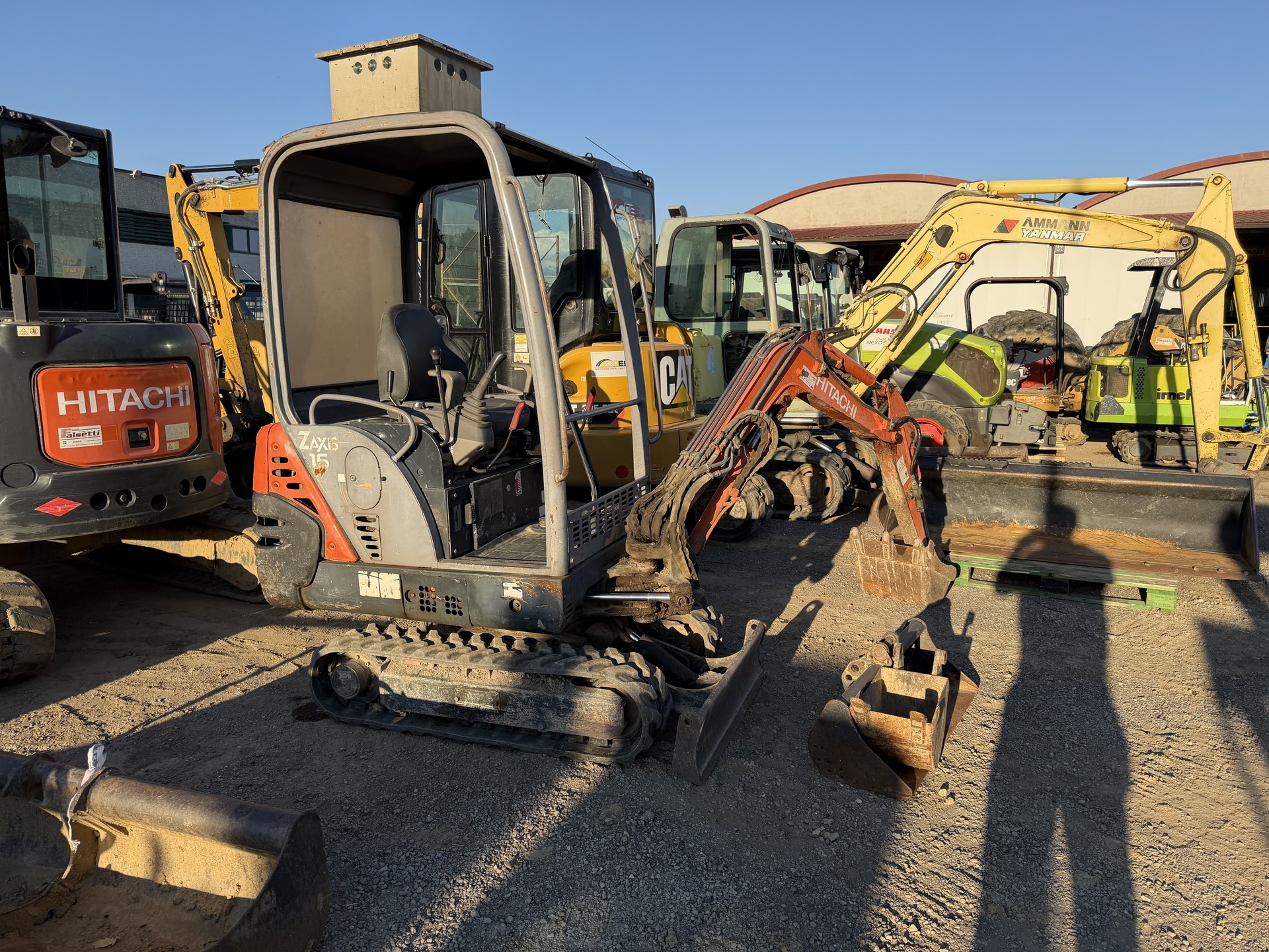 HITACHI ZAXIS 15