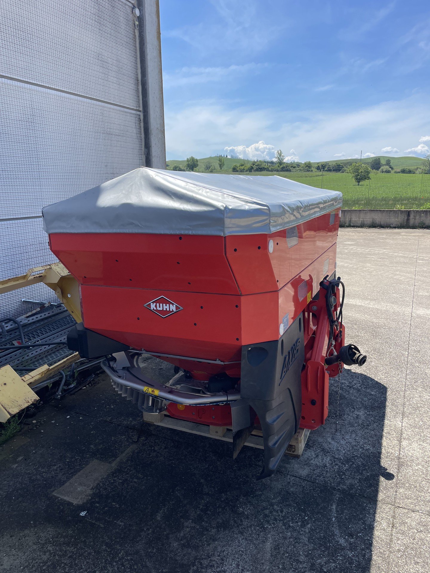 KUHN AXIS 40.2 M-EMC-W