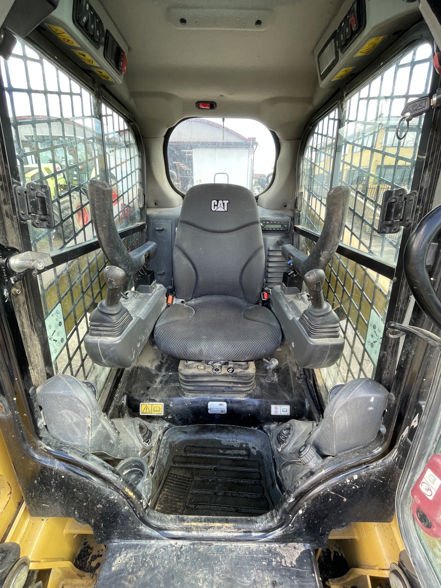 CATERPILLAR 226 D3