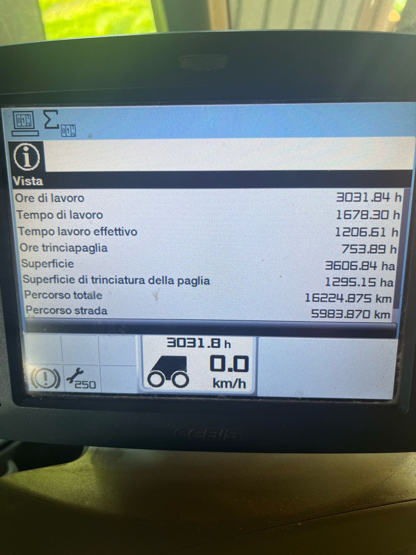 CLAAS TUCANO 430 (4)