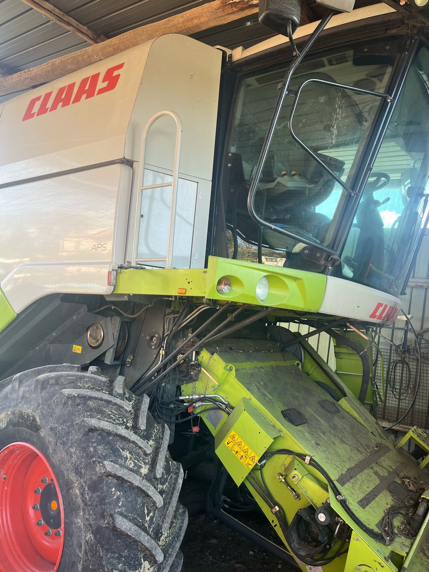 CLAAS TUCANO 430 (4)