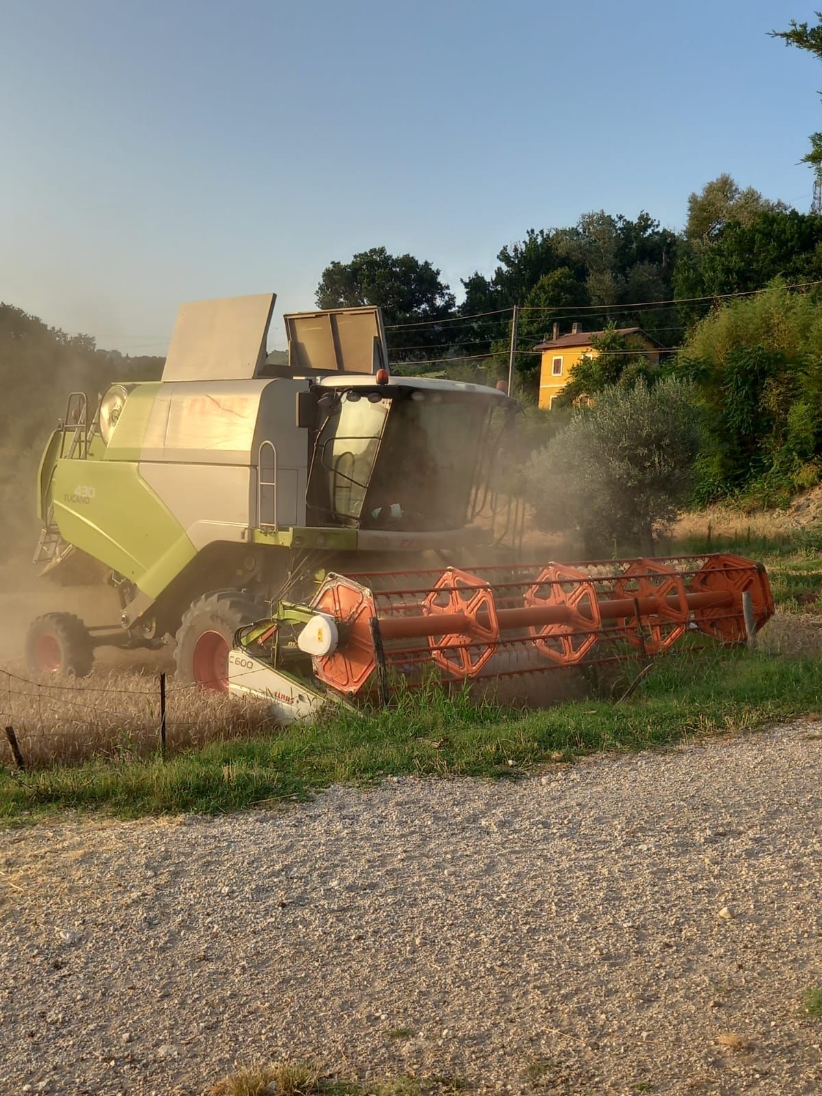 CLAAS TUCANO 430 (4)