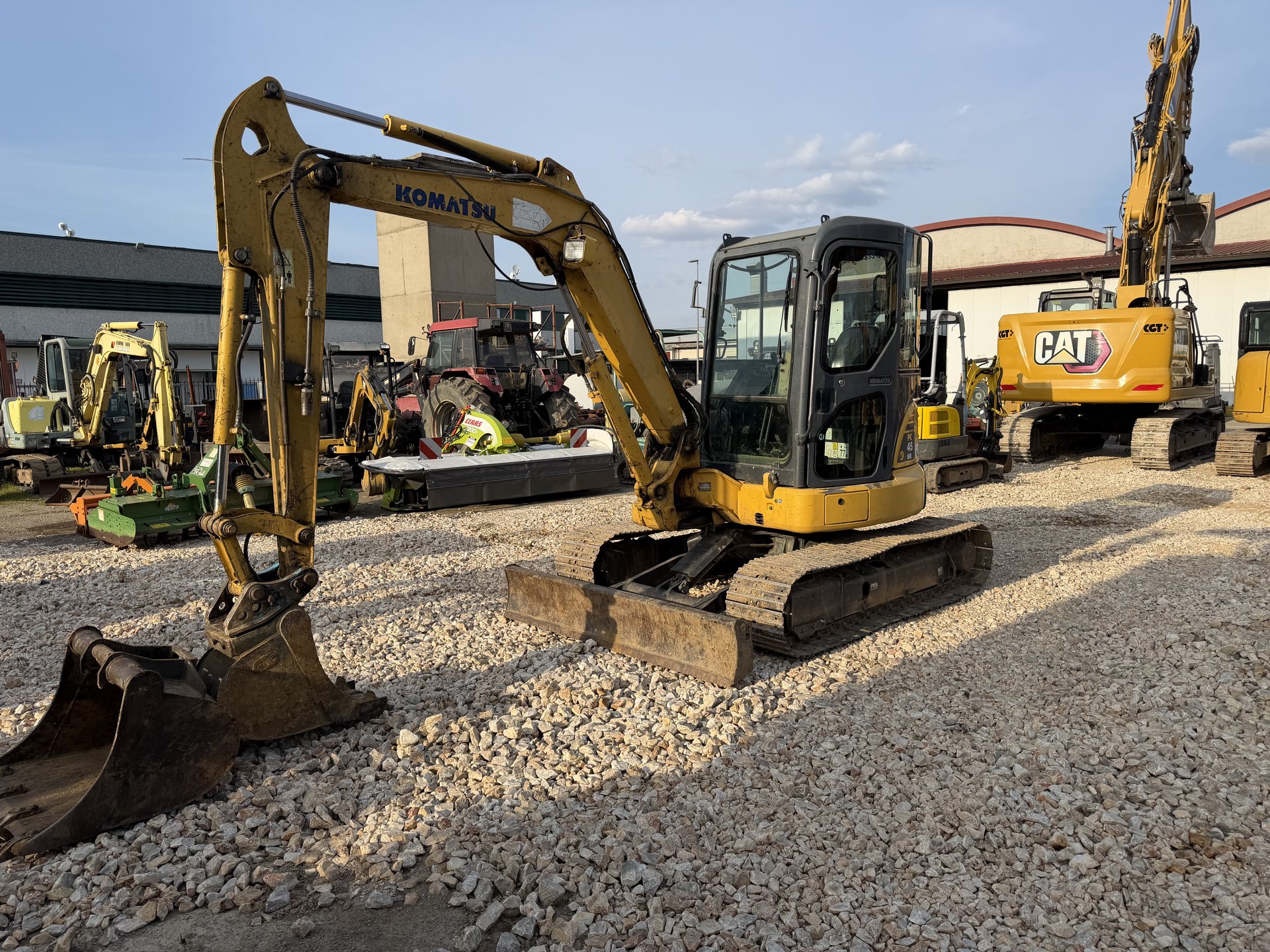 KOMATSU PC 45