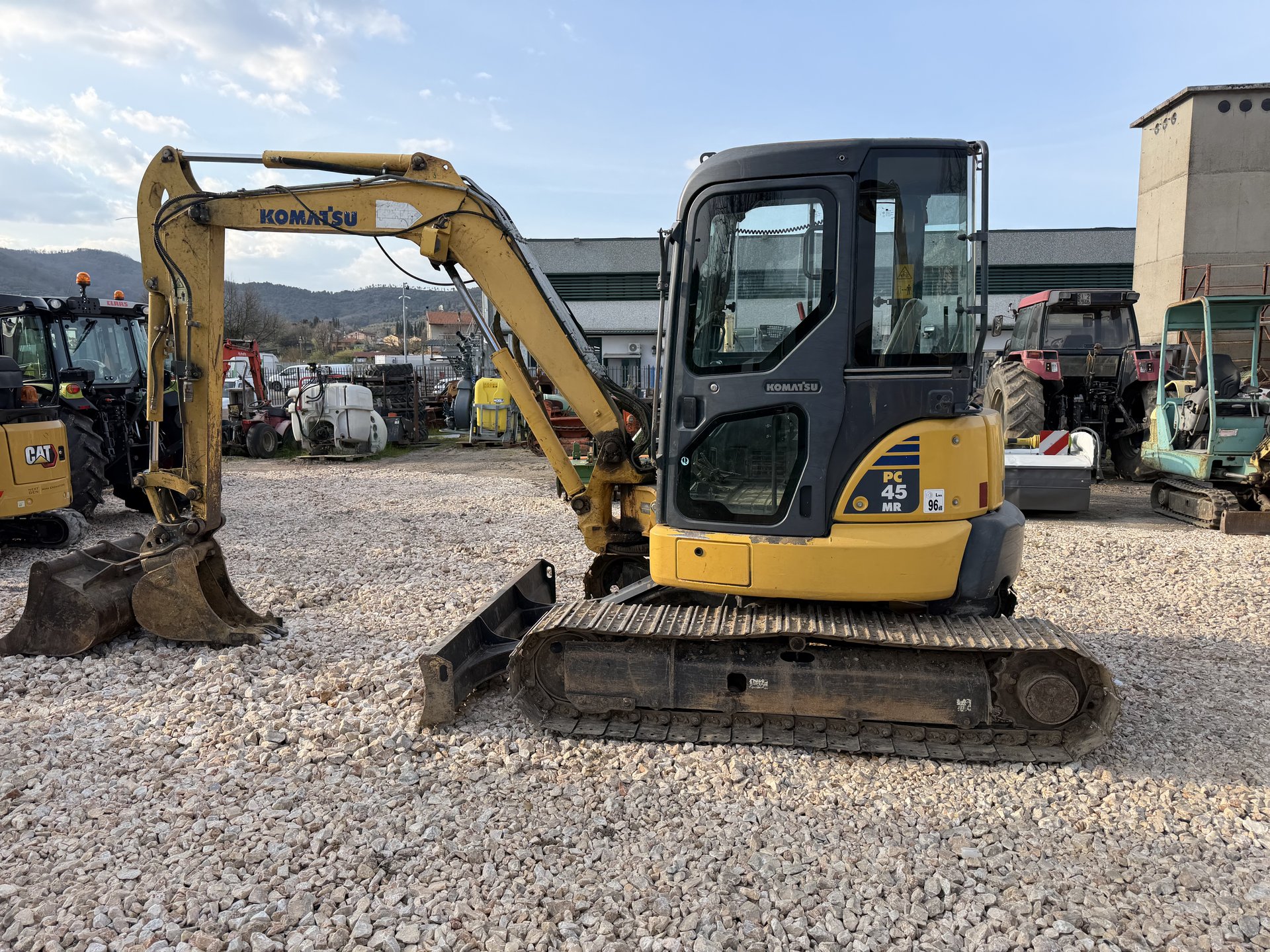 KOMATSU PC 45