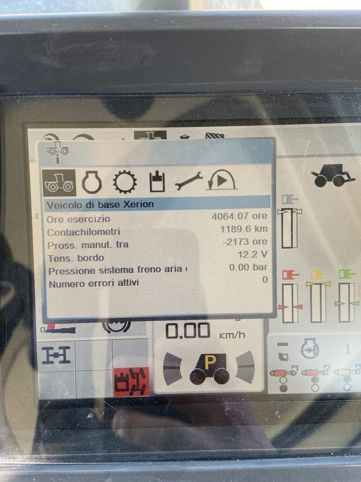 CLAAS XERION 3800 TRAC VC