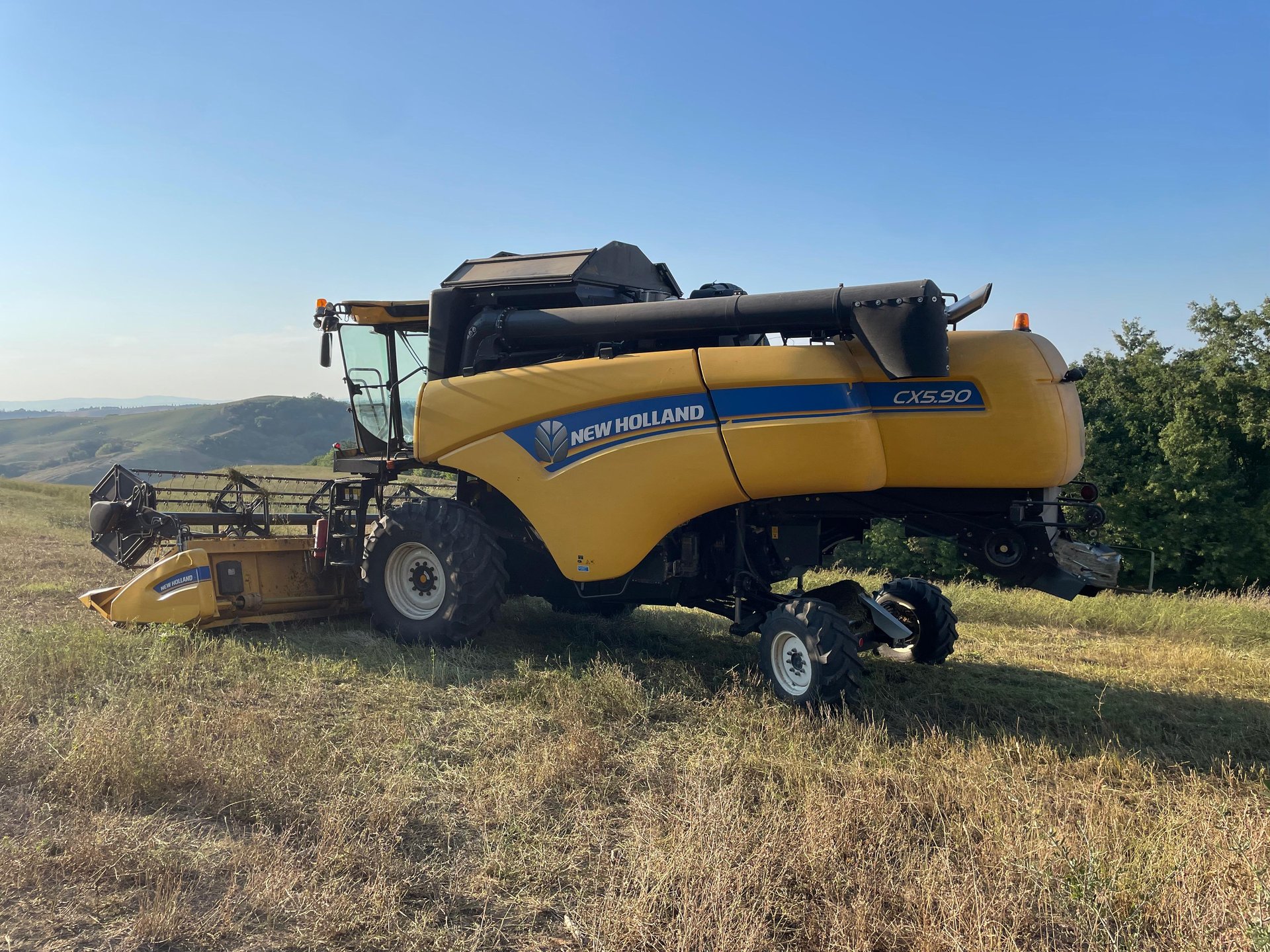 NEW HOLLAND CX 5.90