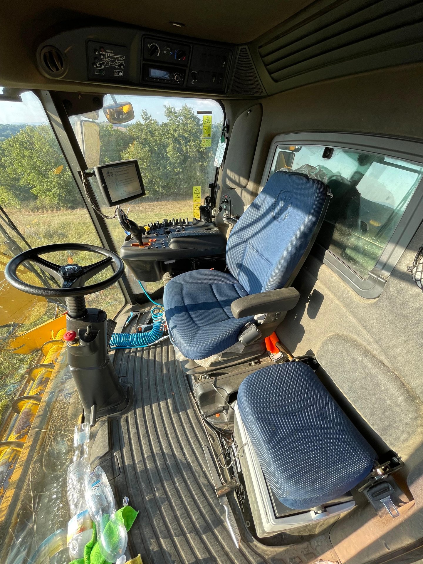 NEW HOLLAND CX 5.90