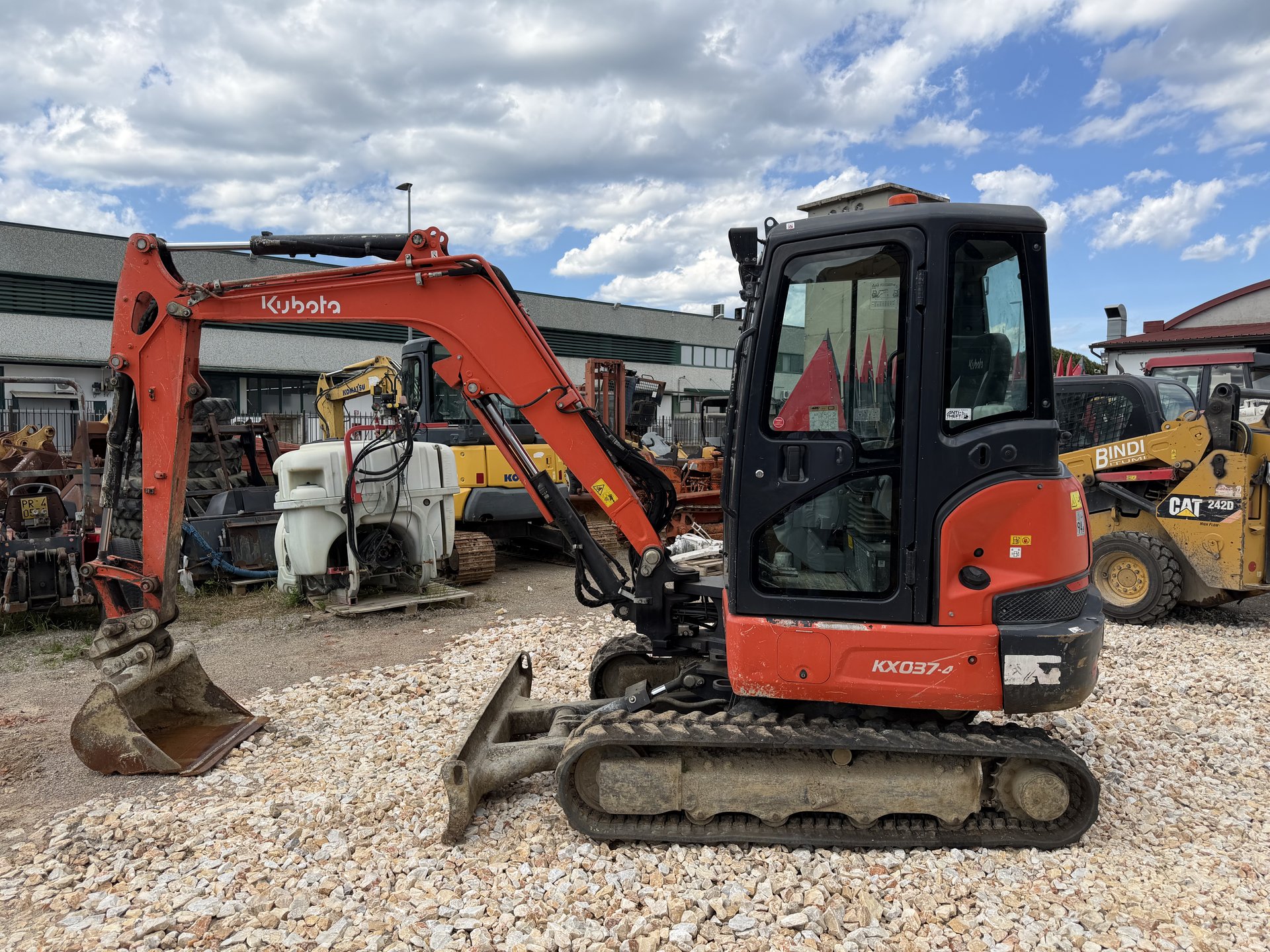 KUBOTA KX 037 - 4
