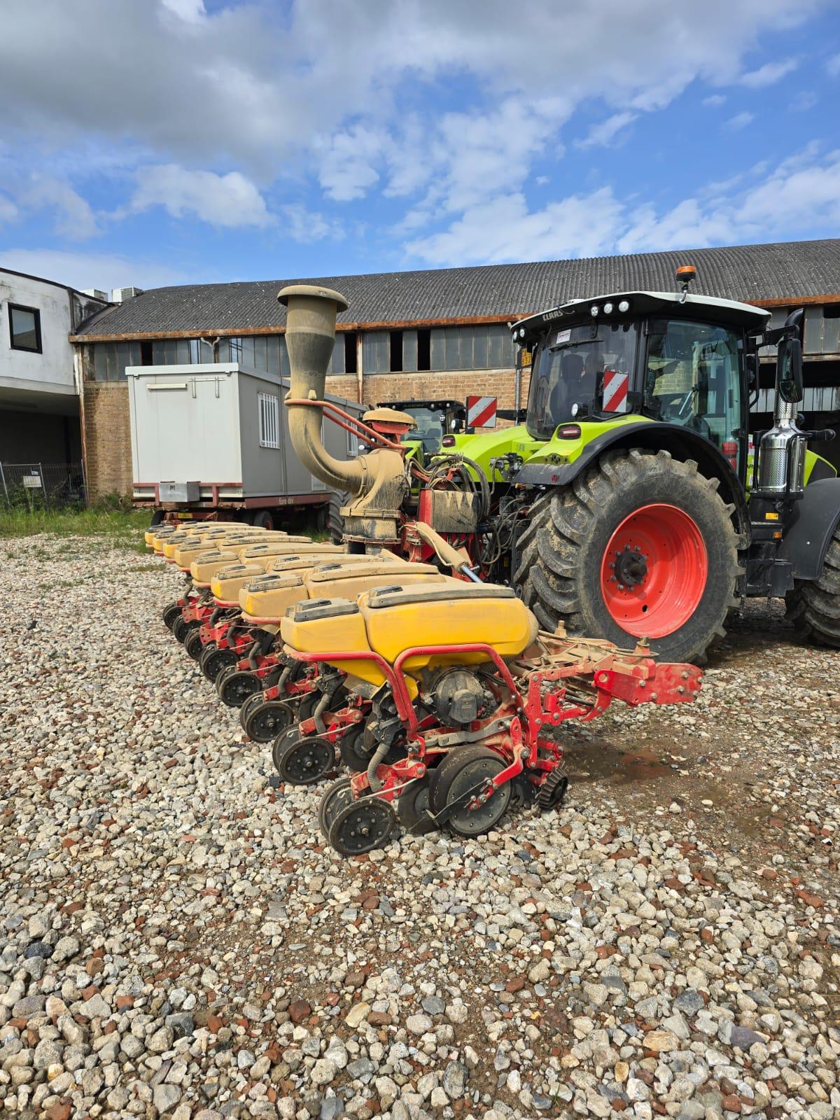 VADERSTAD TEMPO 8 FILE