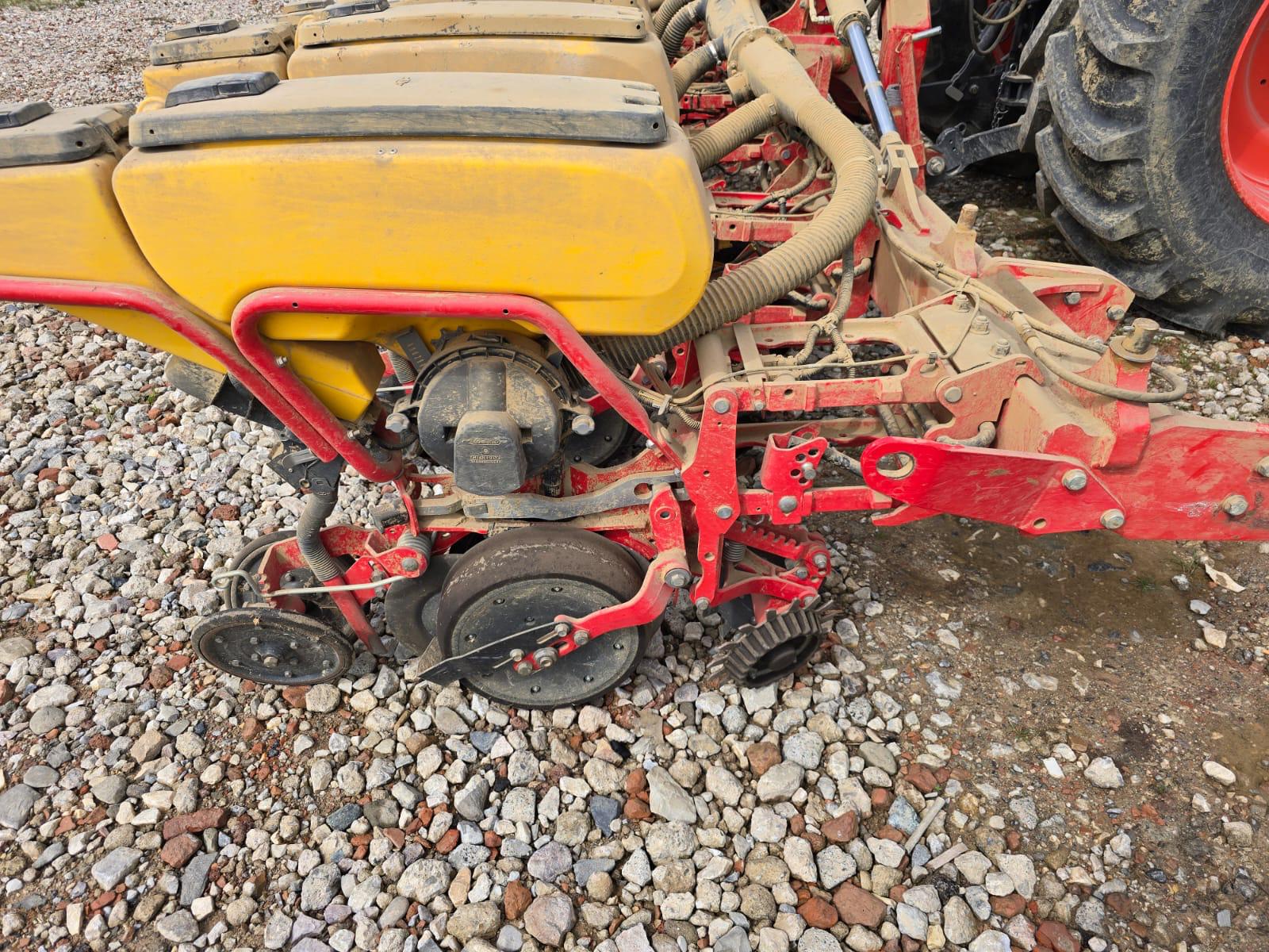 VADERSTAD TEMPO 8 FILE