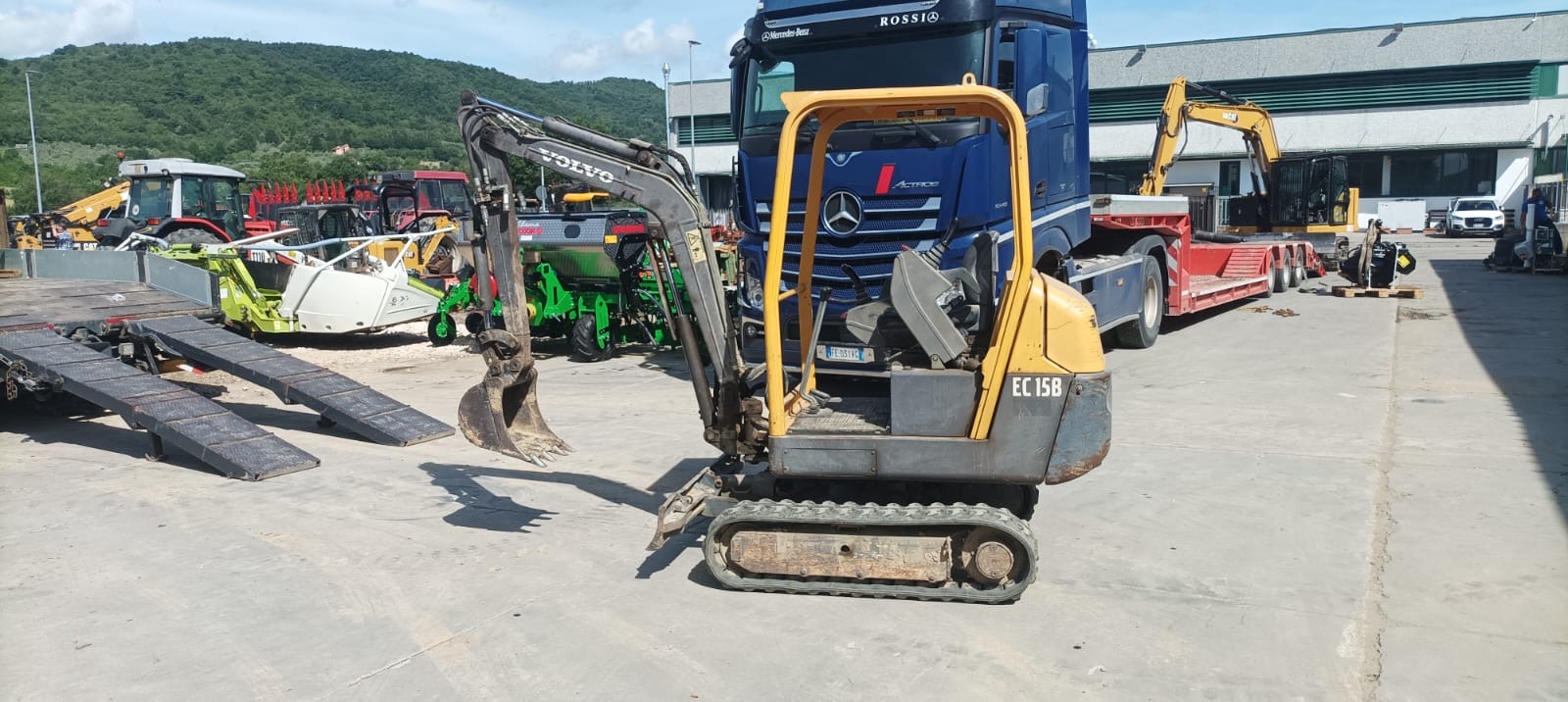 VOLVO EC 15 B