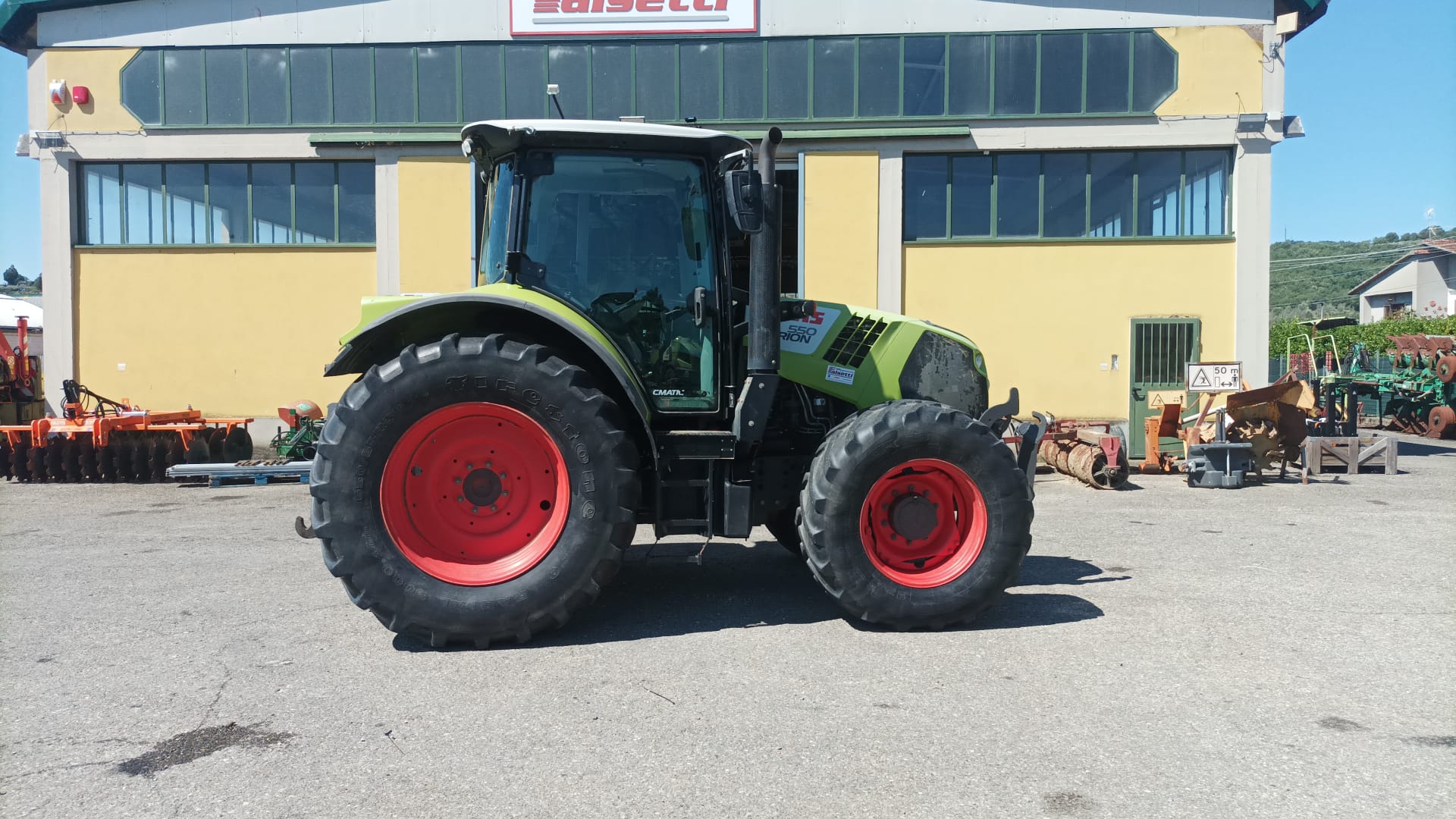 CLAAS ARION 550