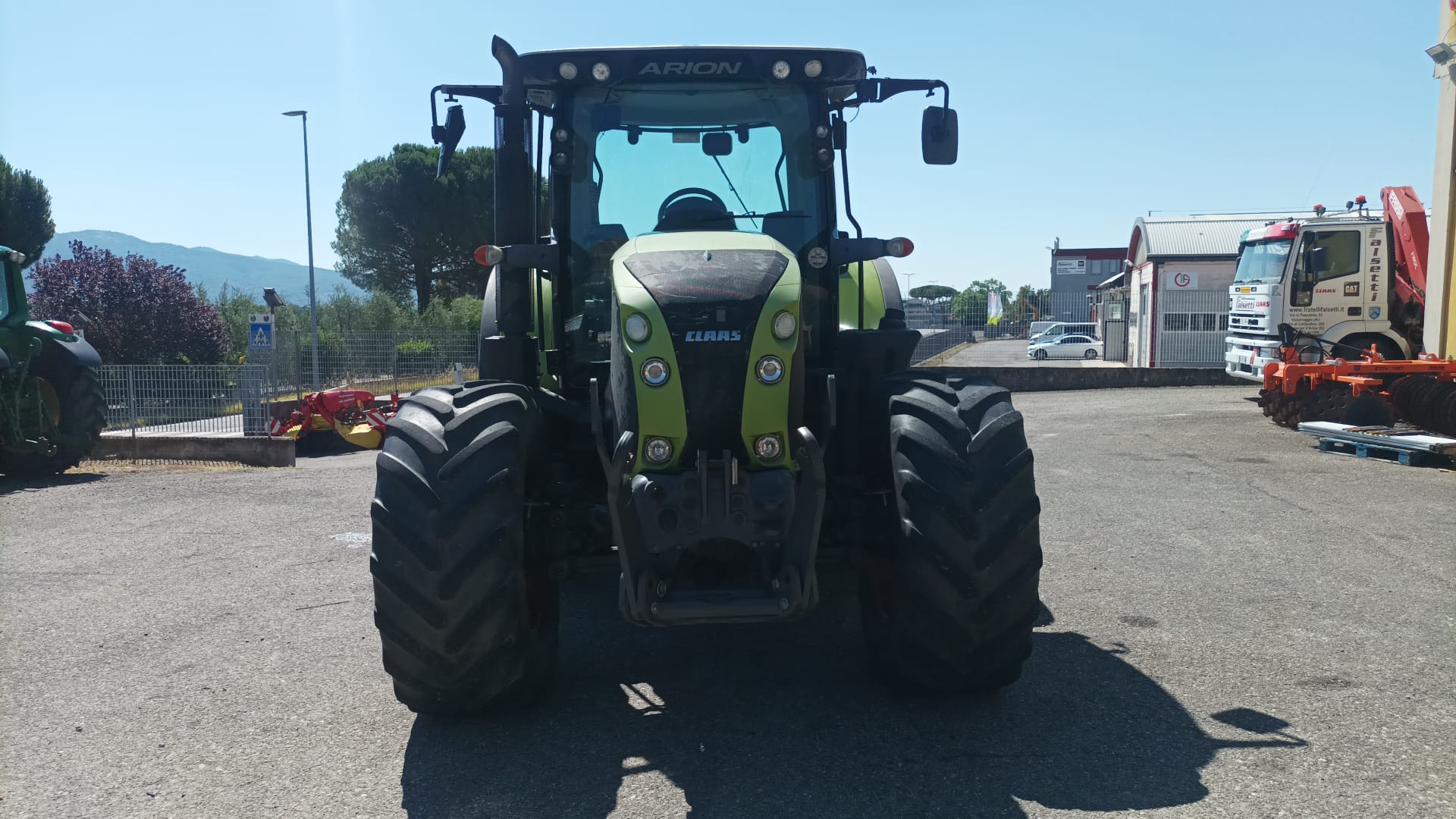 CLAAS ARION 550