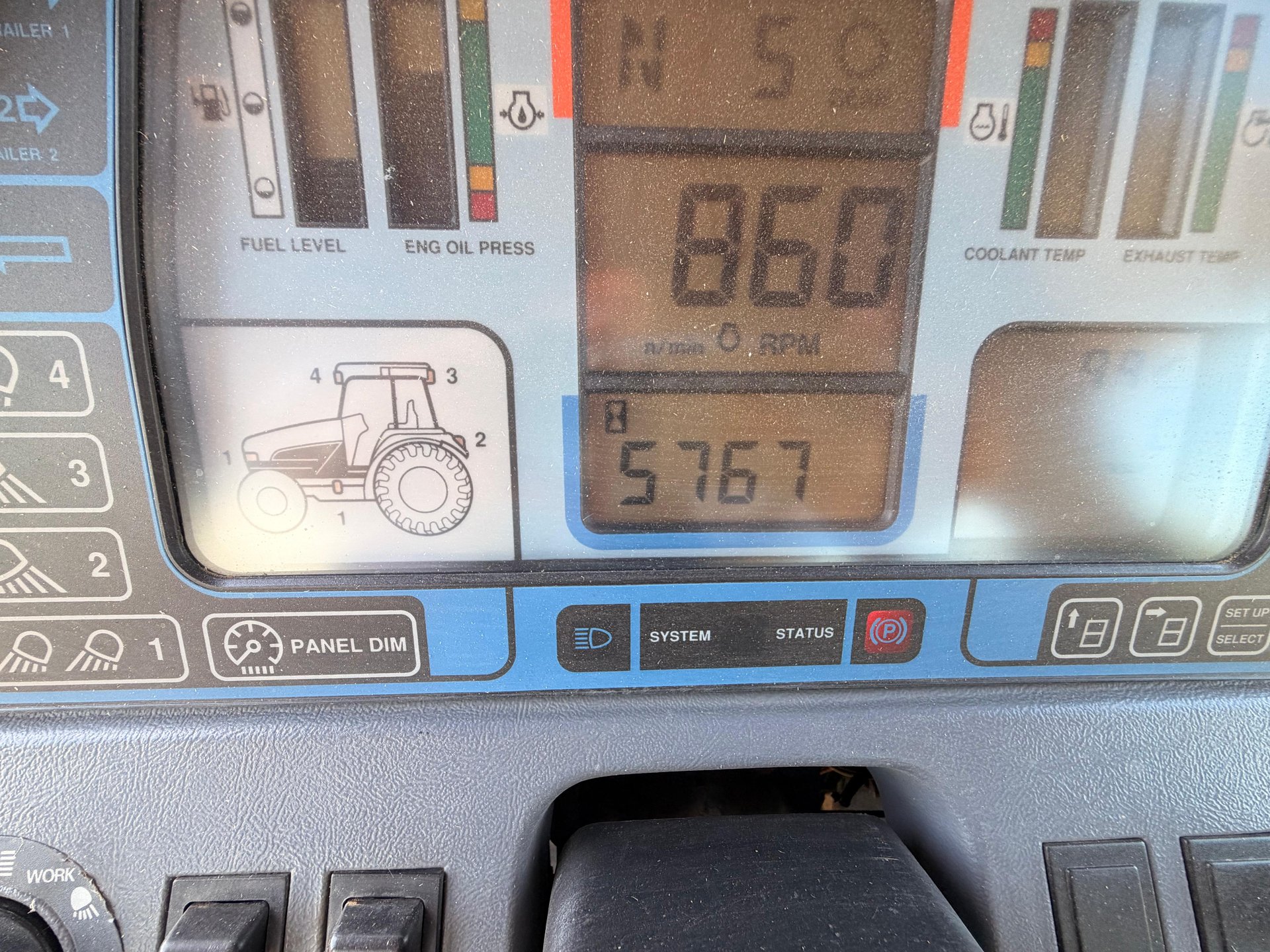 NEW HOLLAND G 240