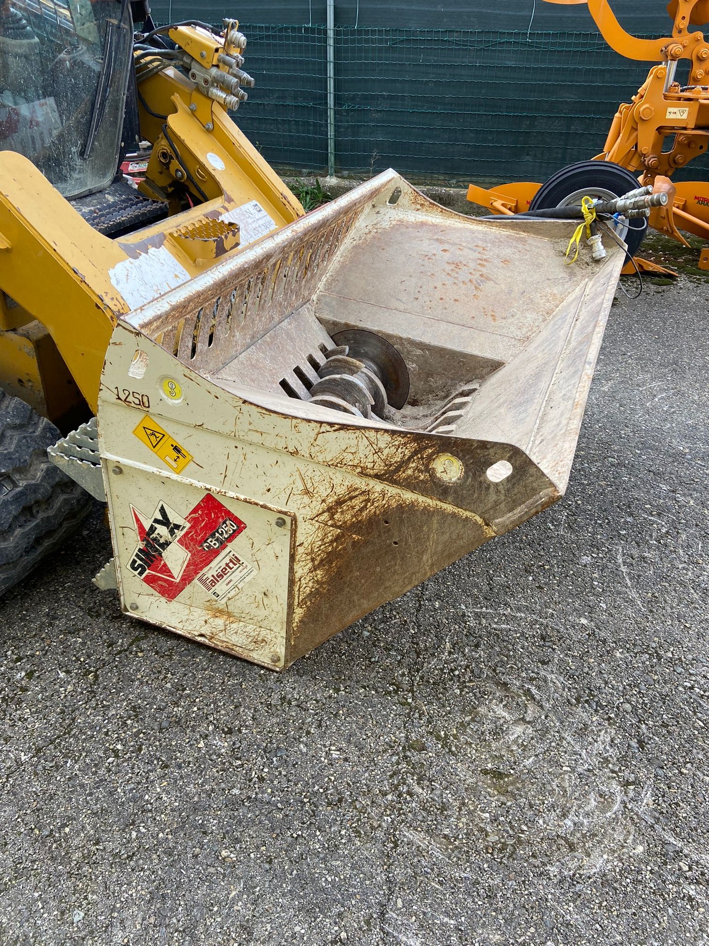 SIMEX CB 1500