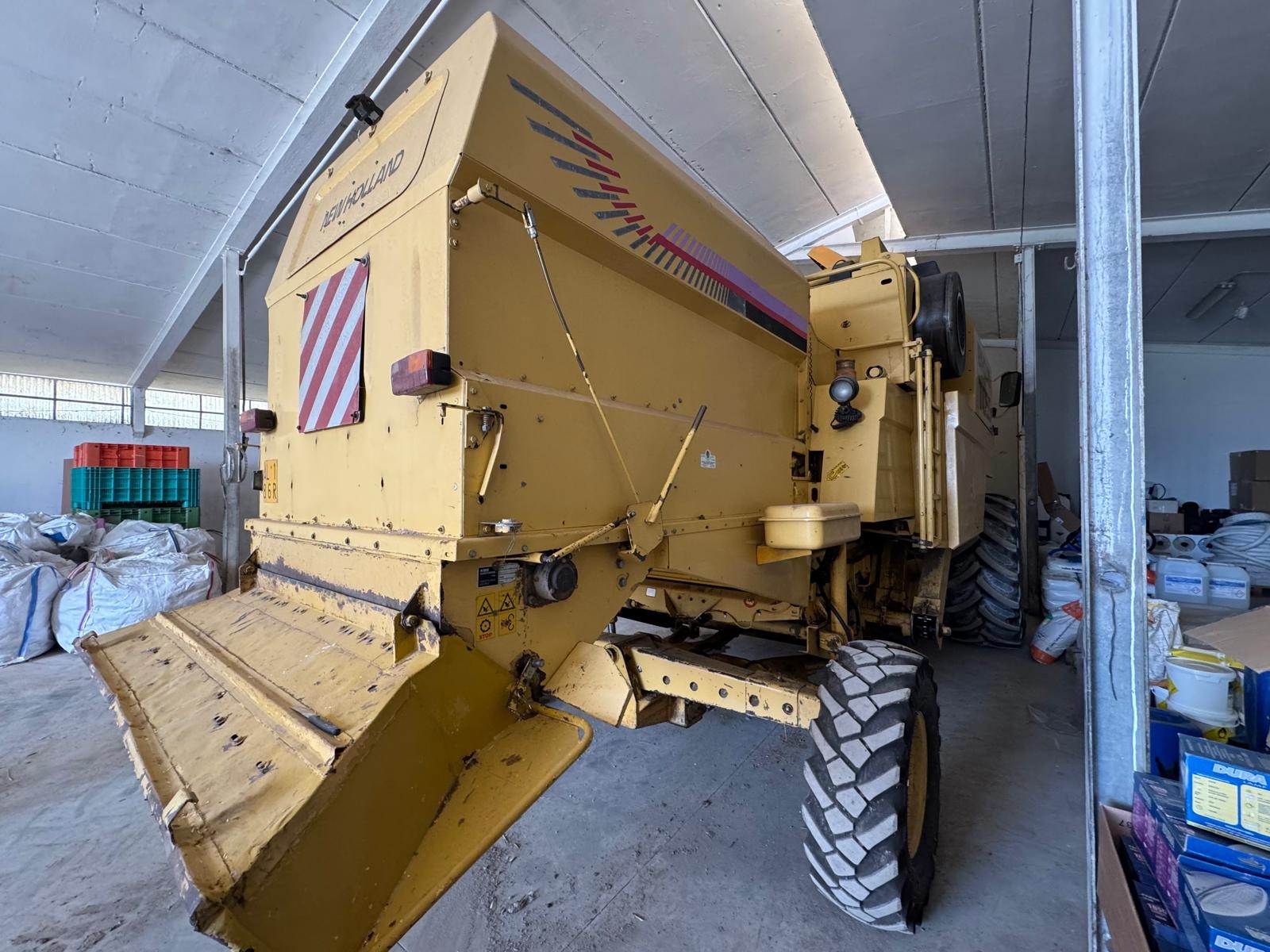 NEW HOLLAND TC56