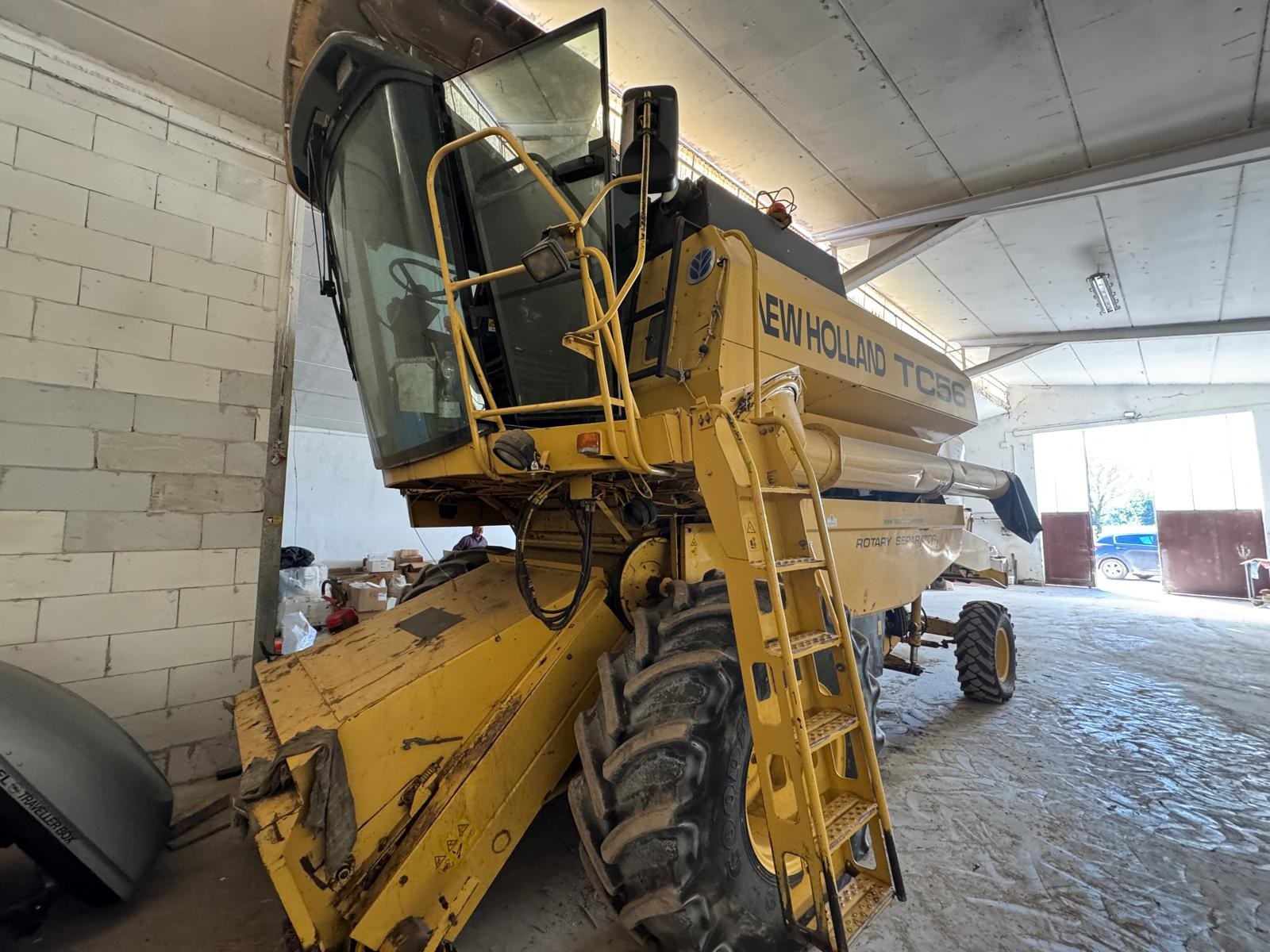 NEW HOLLAND TC56