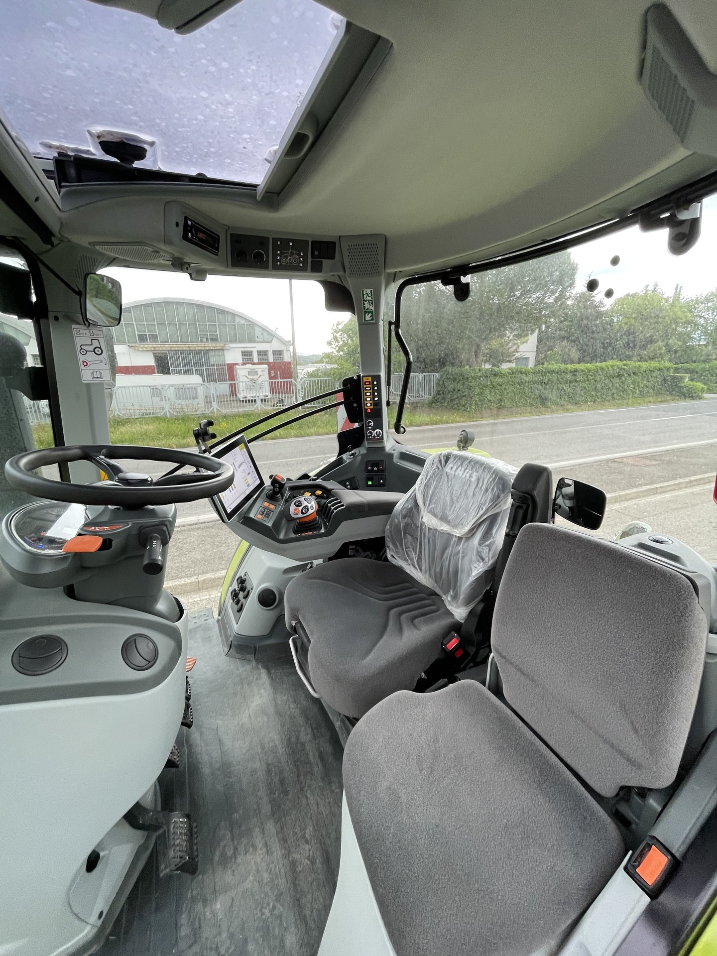 CLAAS ARION 550