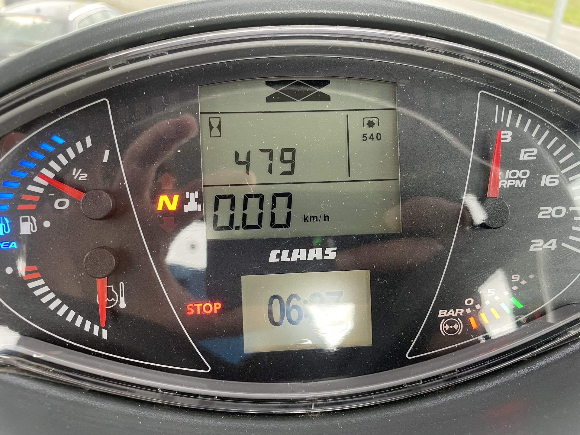 CLAAS ARION 550