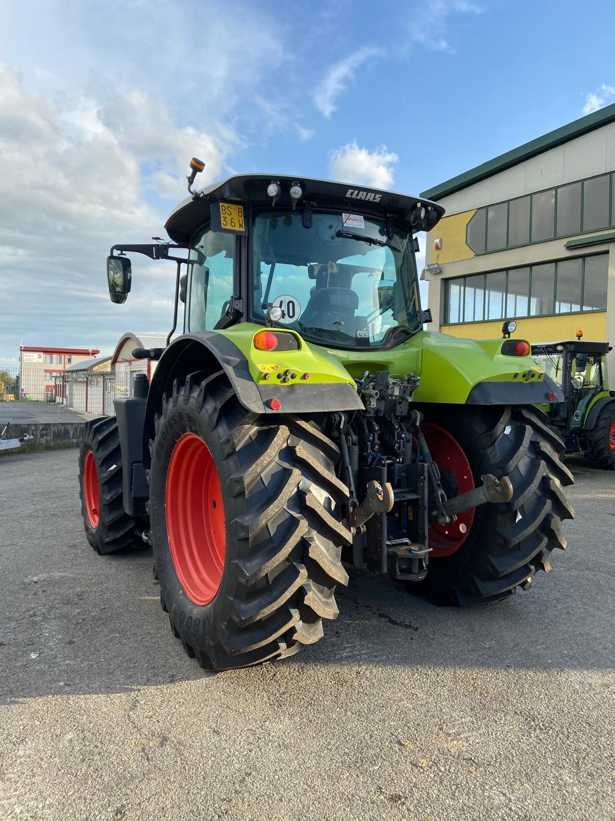 CLAAS ARION 610
