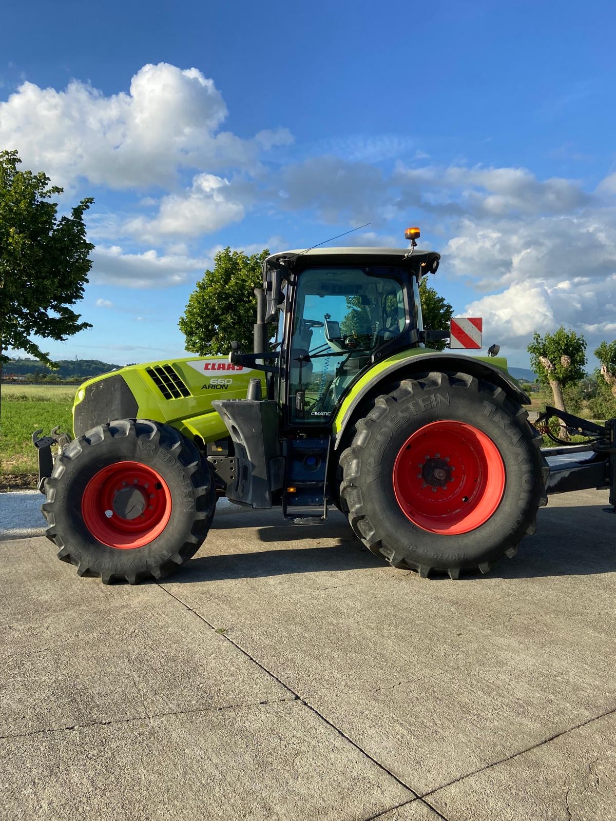 CLAAS ARION 660 CMATIC