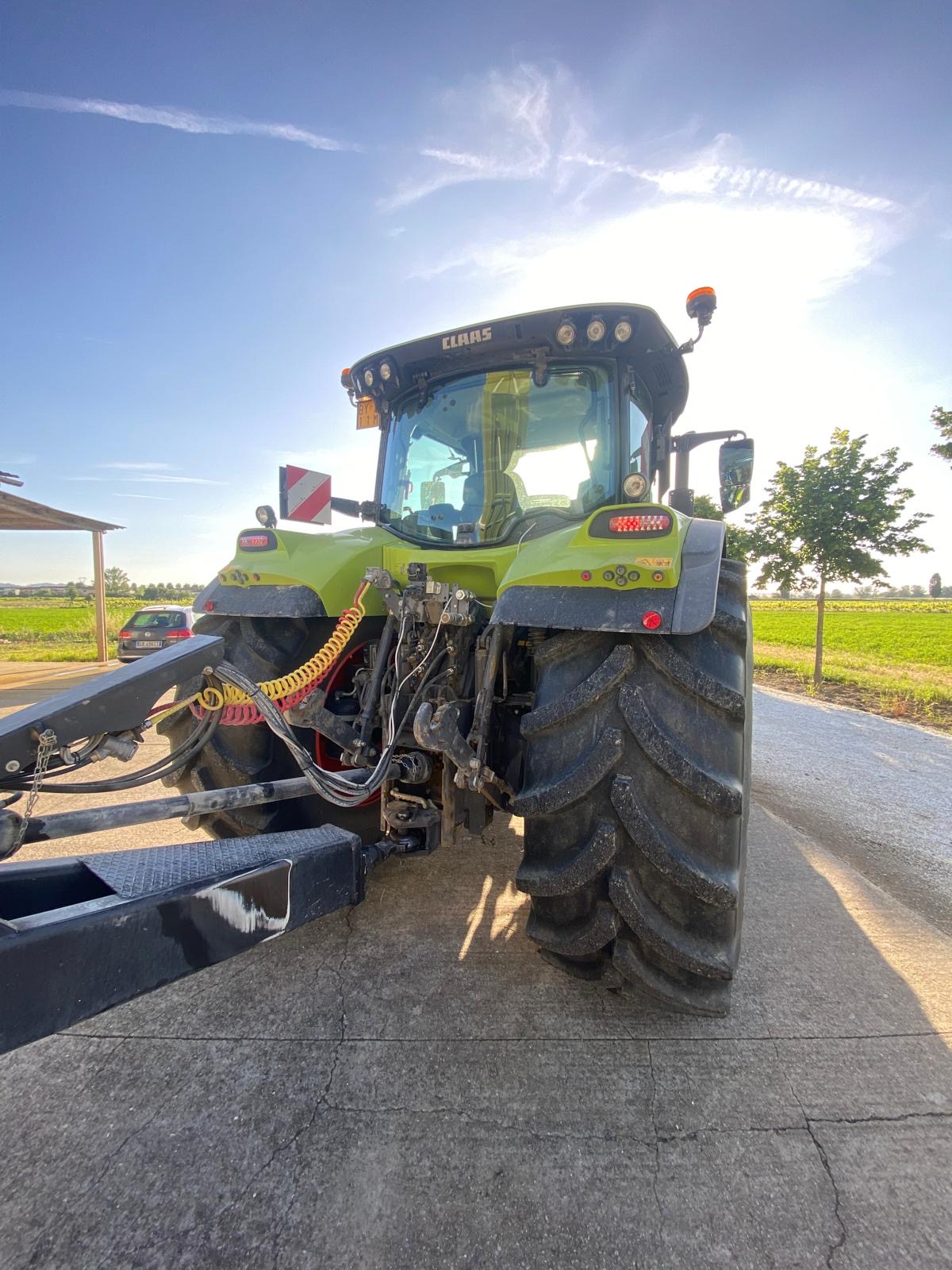 CLAAS ARION 660 CMATIC
