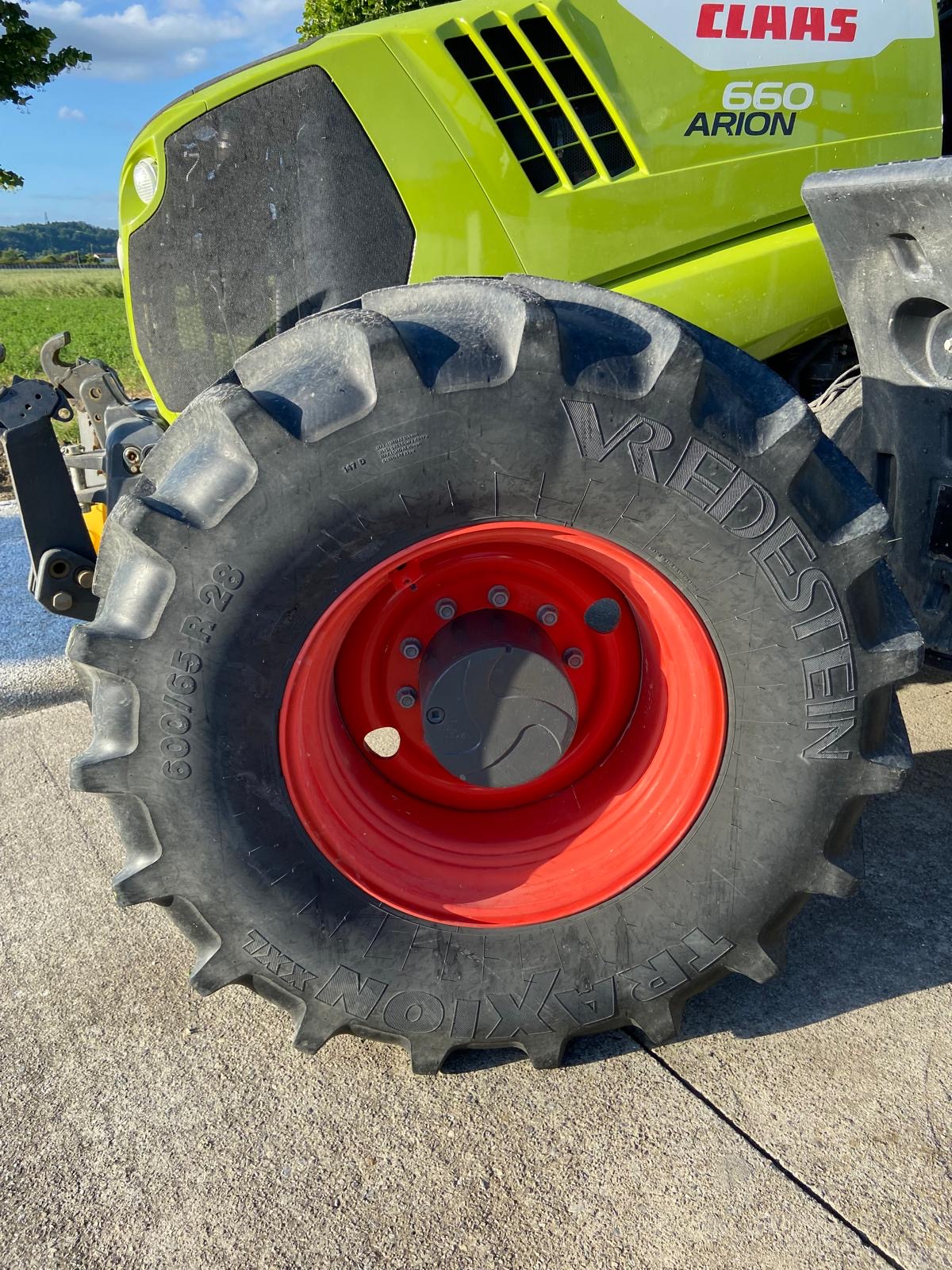 CLAAS ARION 660 CMATIC