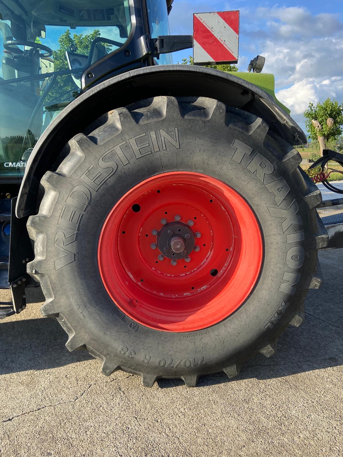 CLAAS ARION 660 CMATIC