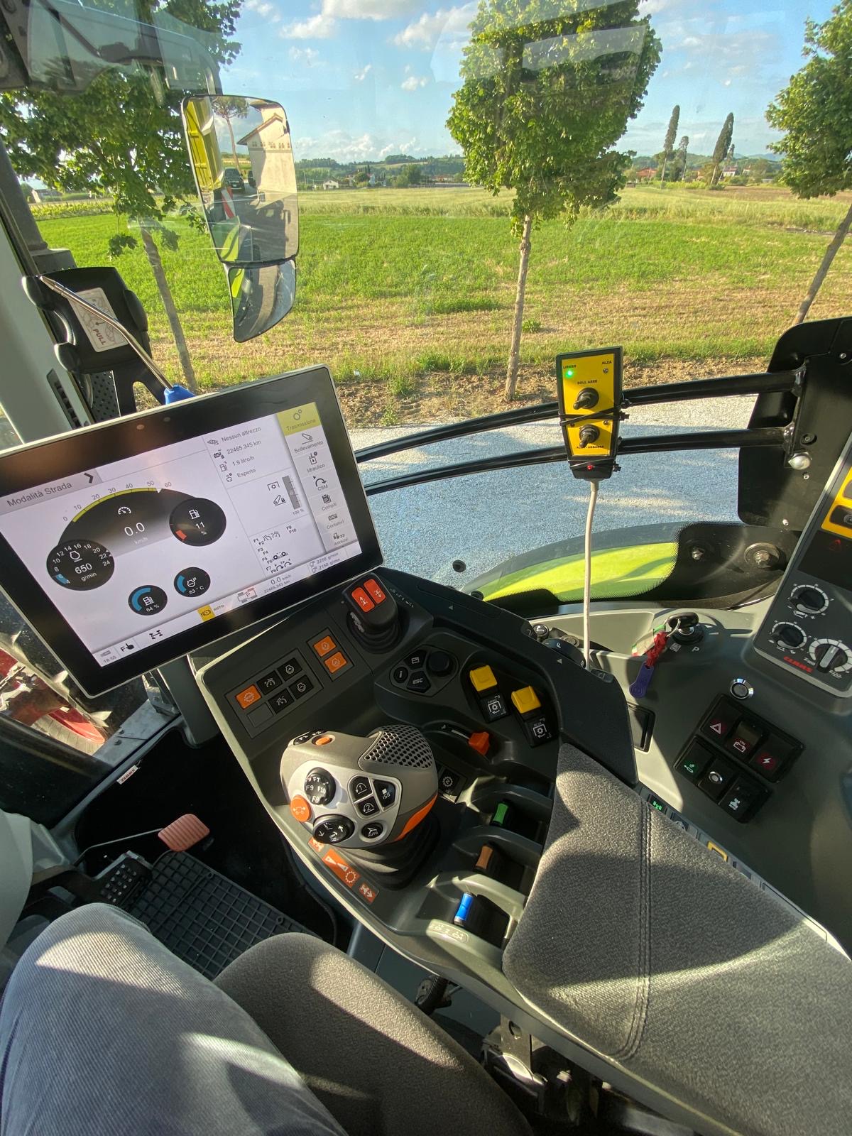 CLAAS ARION 660 CMATIC