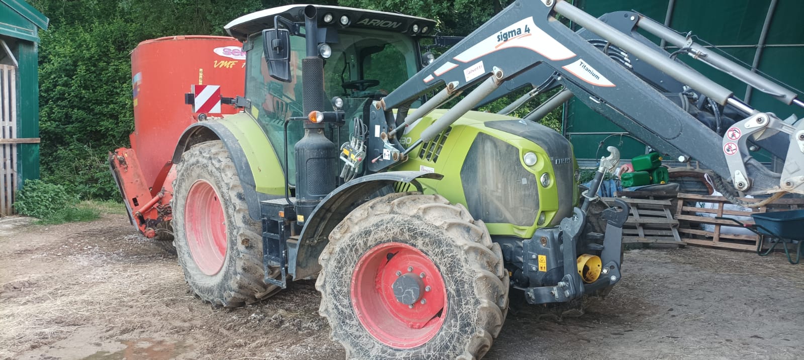 CLAAS ARION 630