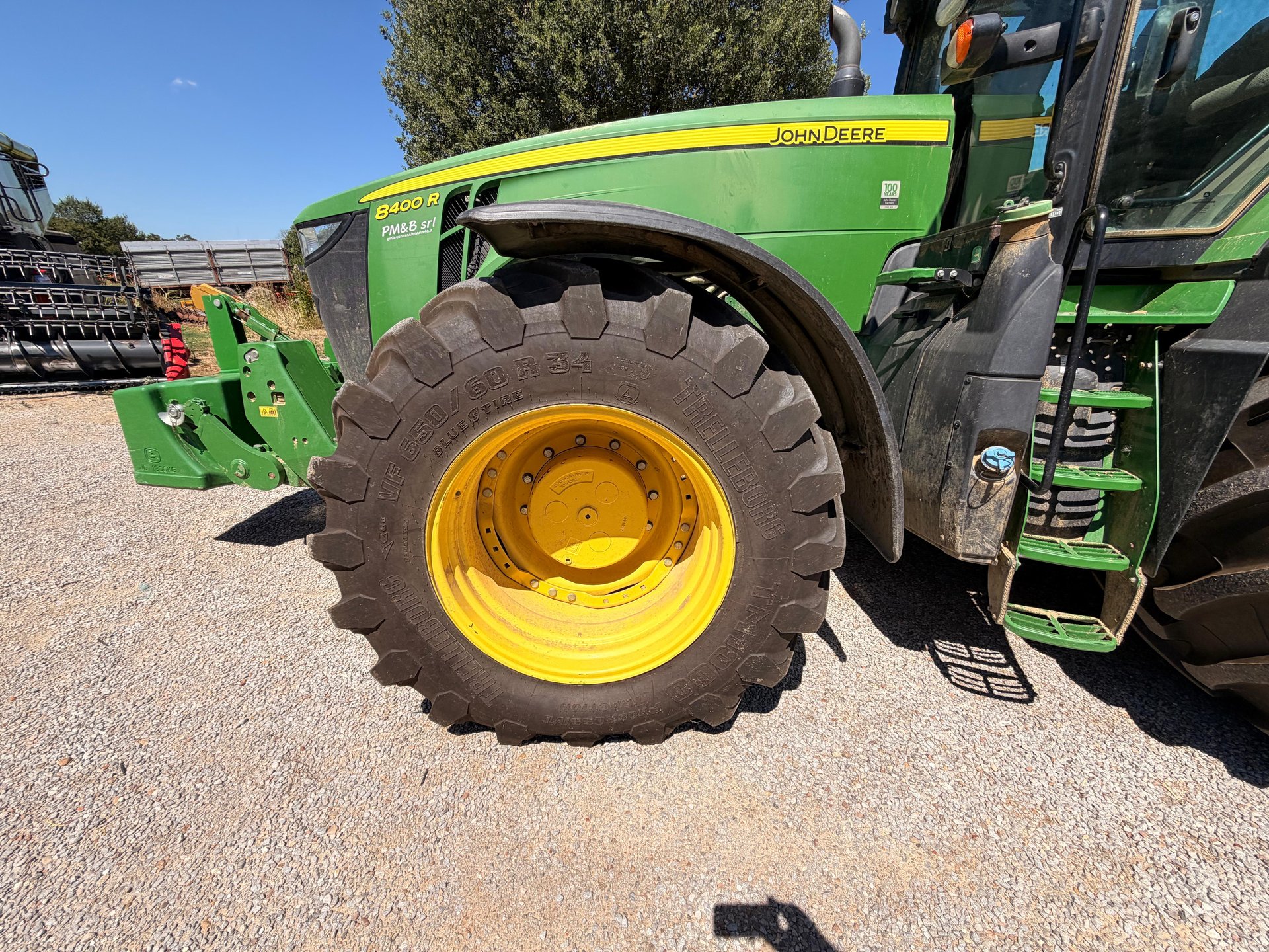 JOHN DEERE 8400 R