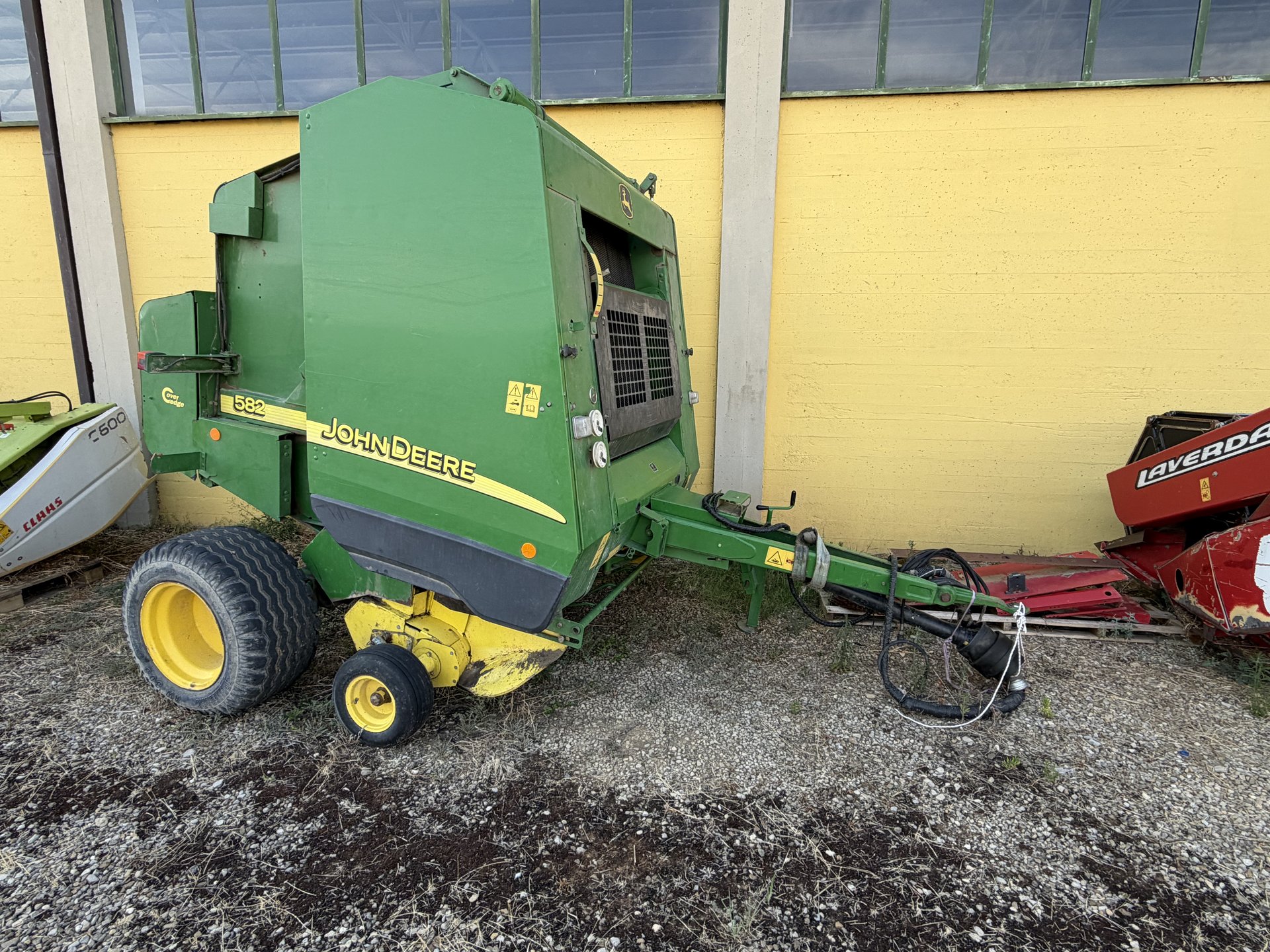 JOHN DEERE
