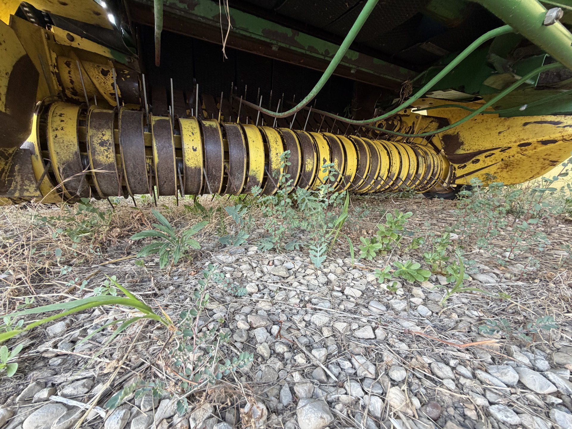 JOHN DEERE